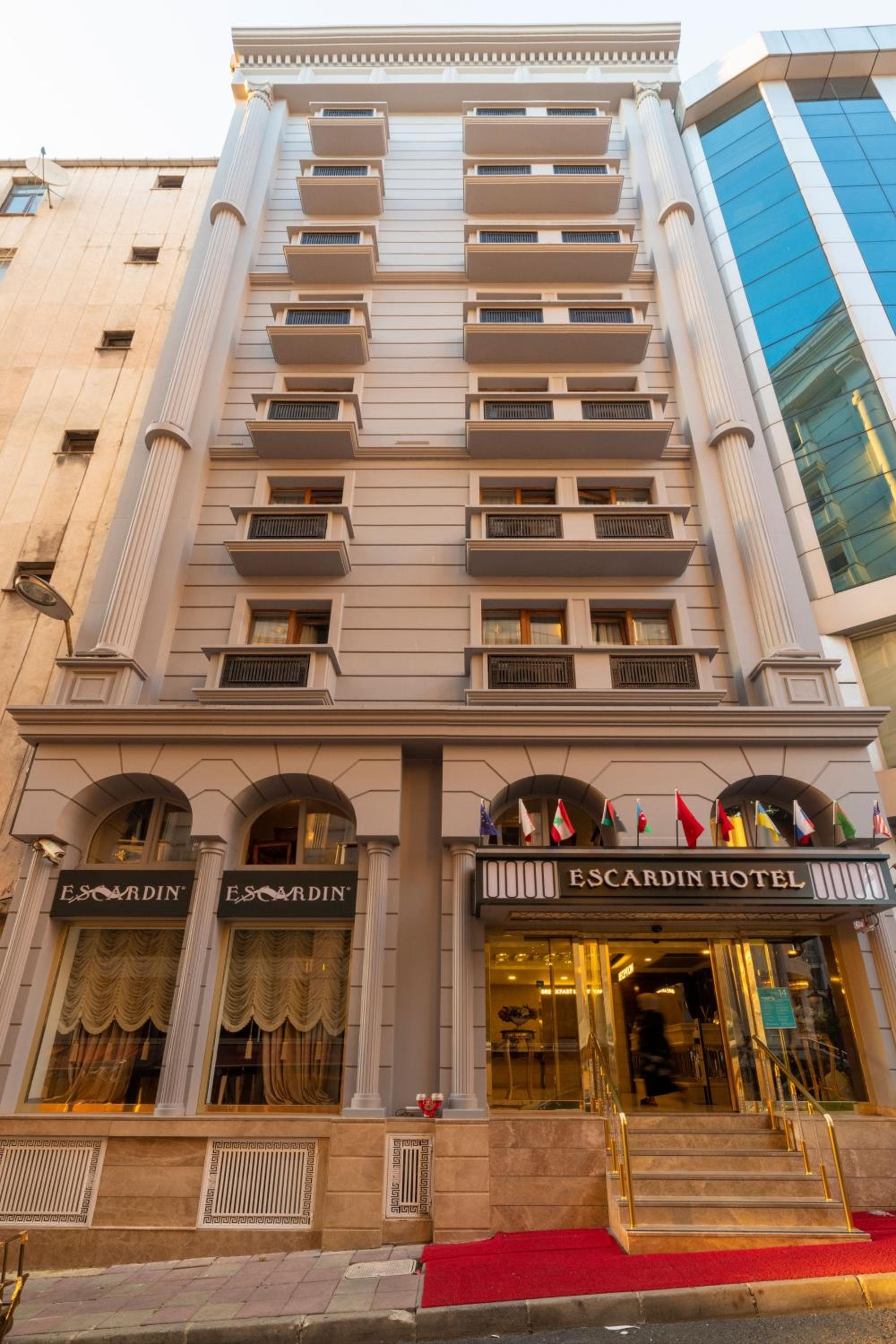 Escardin Hotel