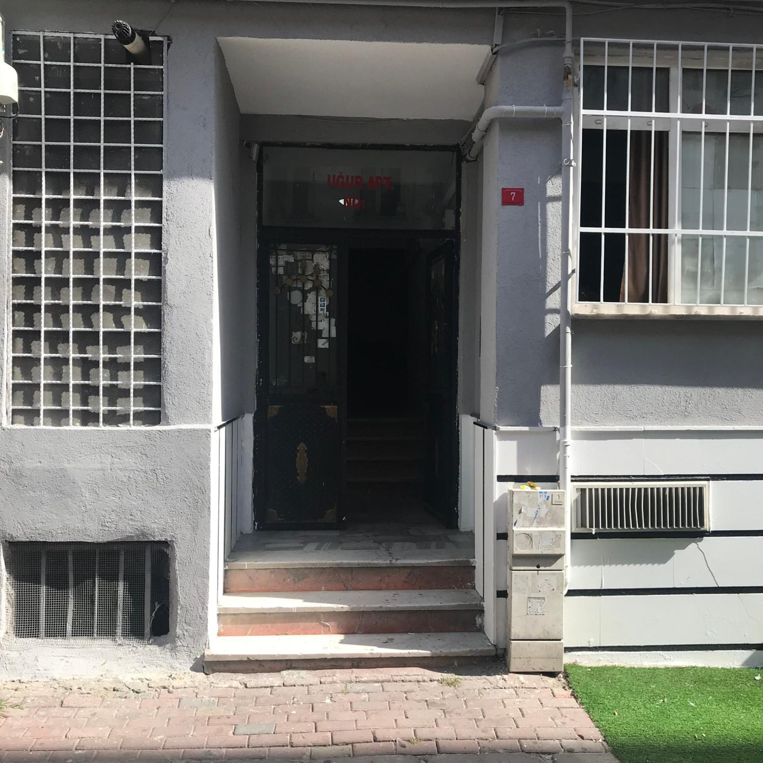 Hakan’s apartment, Estambul