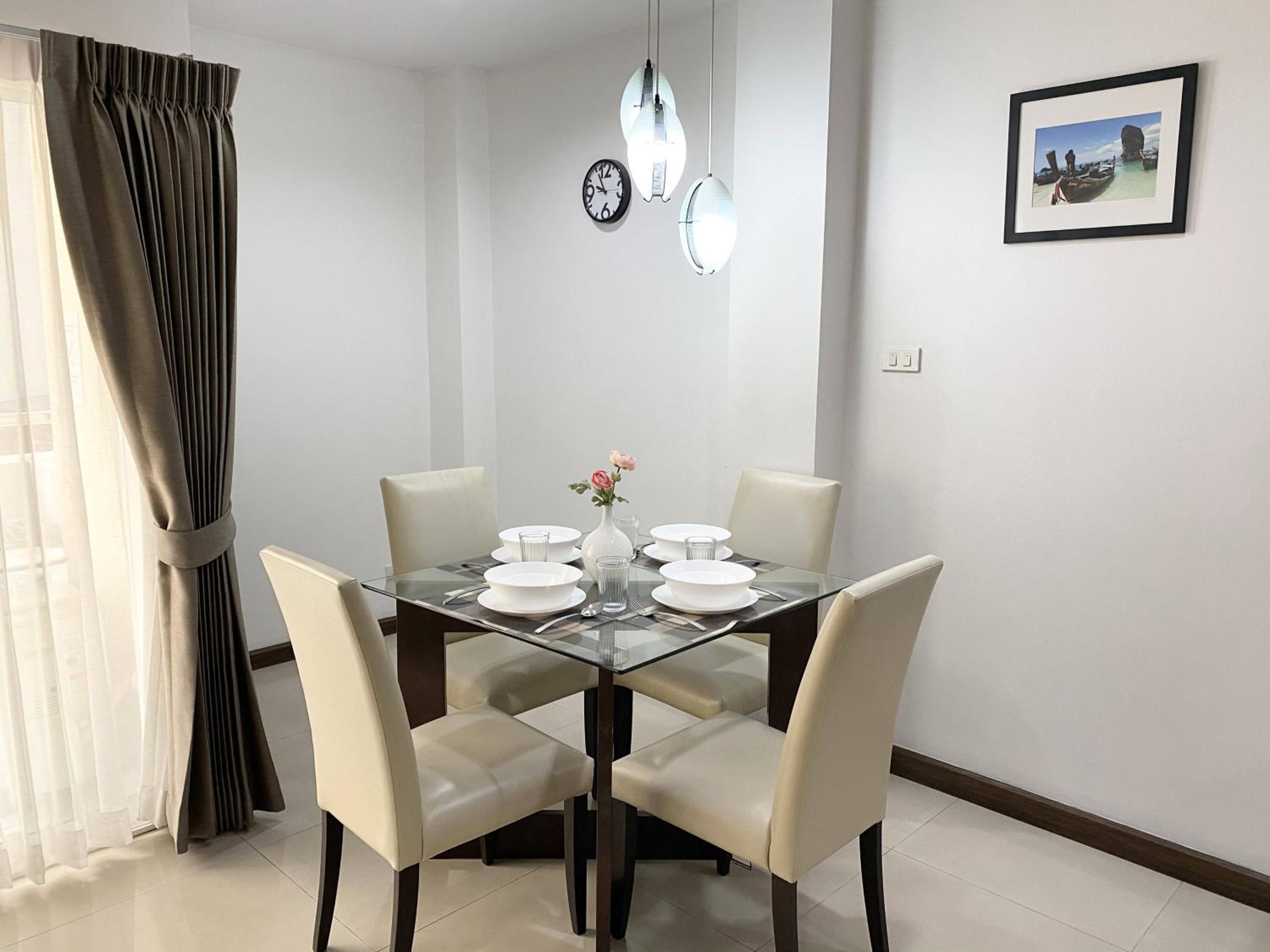 Foto de 14 Place Sukhumvit Suites
