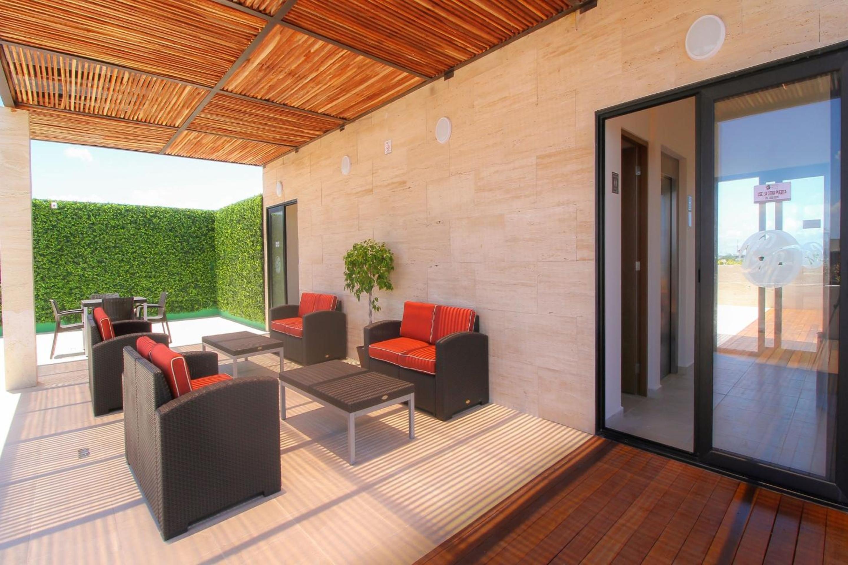 Foto de Grand Fifty Suites