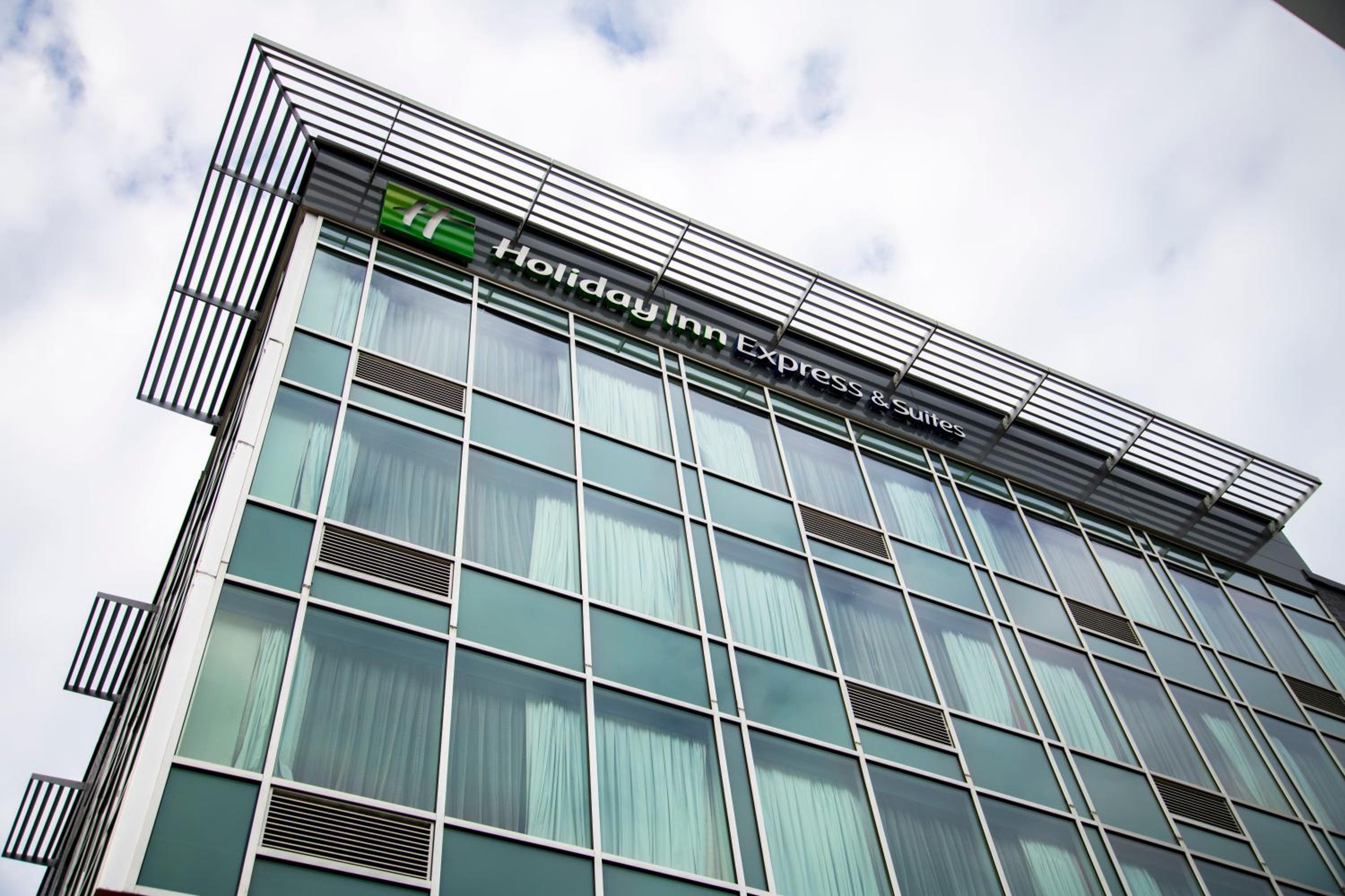 Foto de Holiday Inn Express & Suites Jersey City - Holland Tunnel by IHG