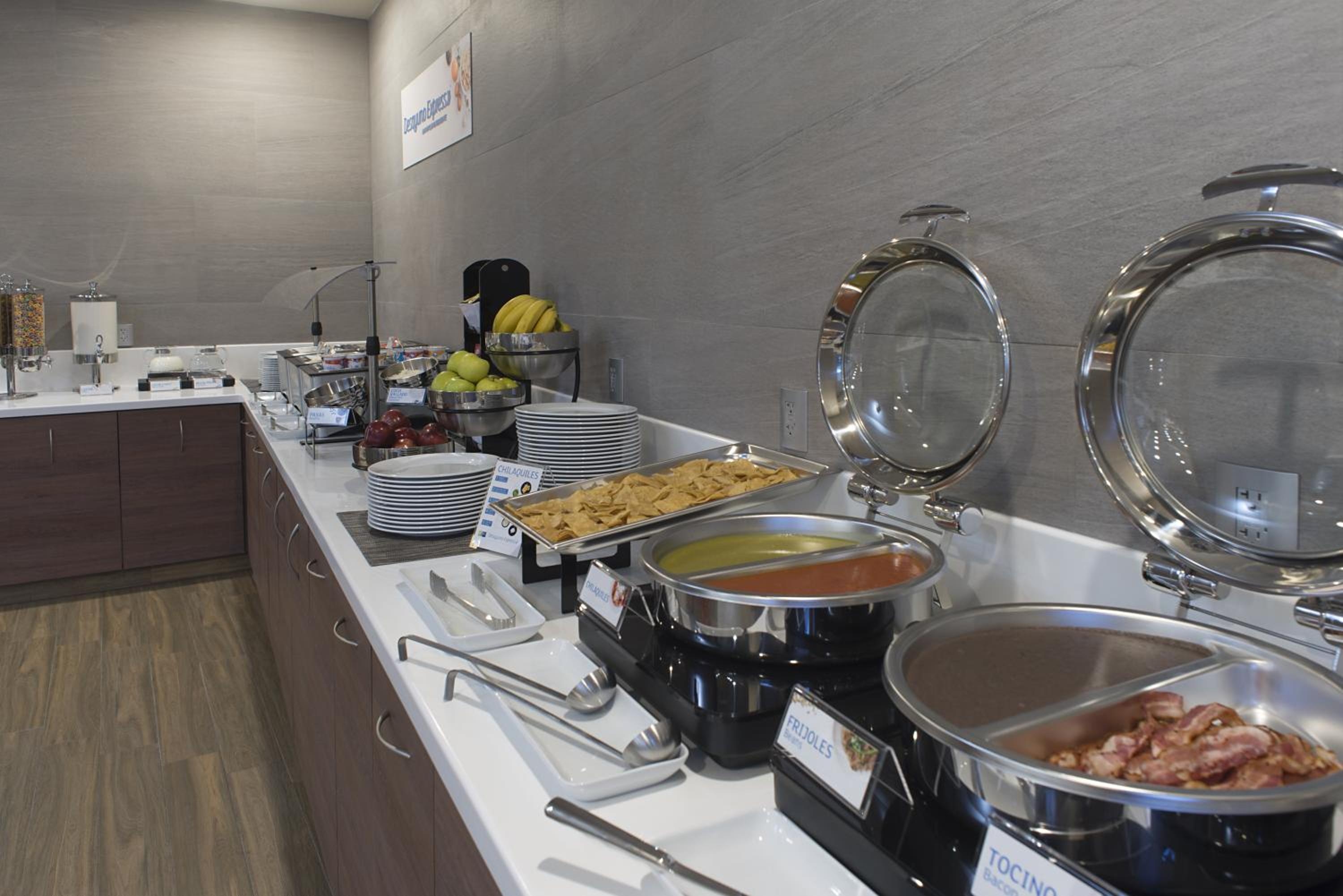 Foto de Holiday Inn Express Mexico- Toreo by IHG