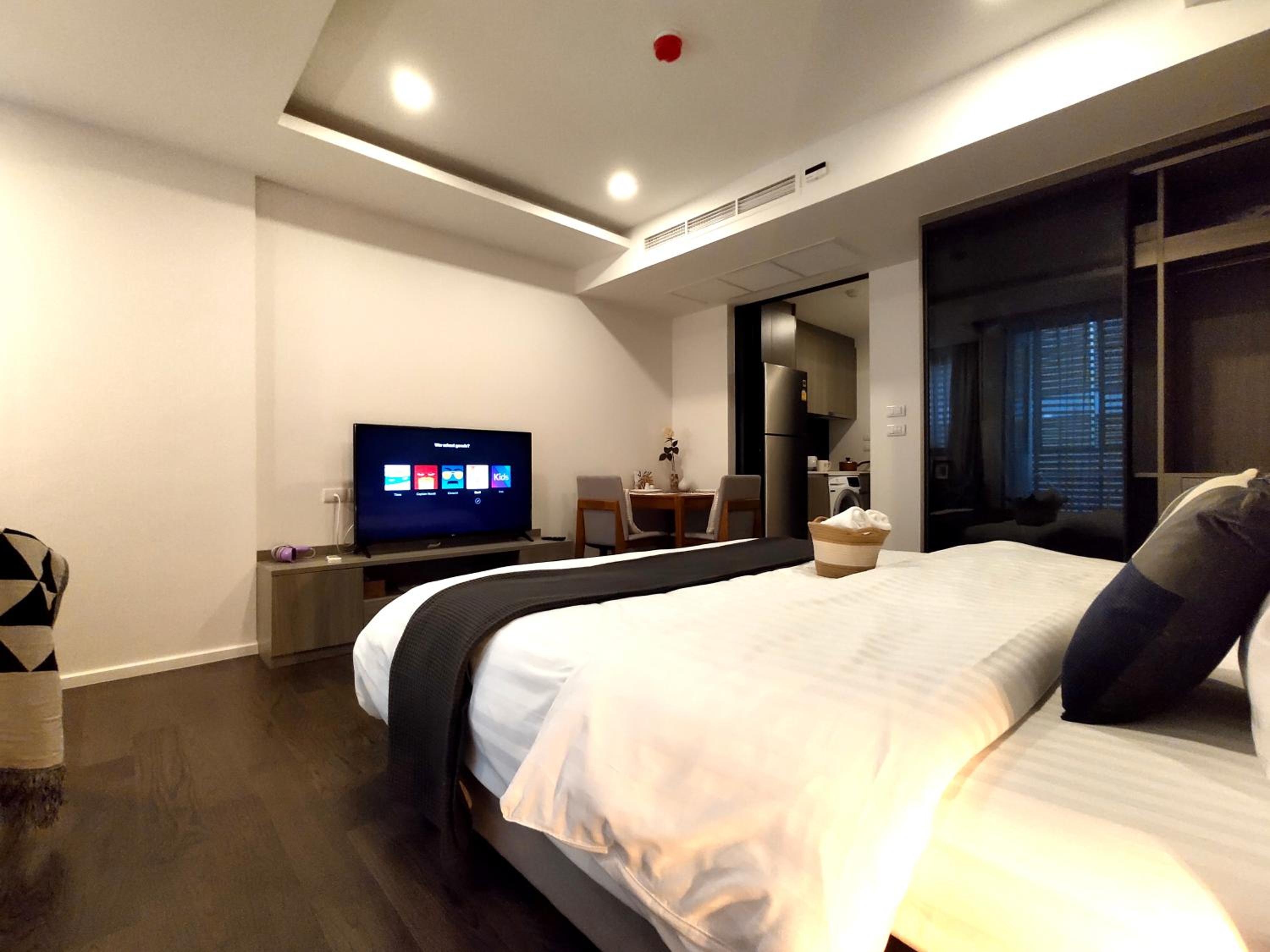 Foto de Circle Rein Sukhumvit 12 #1BR#Pool&Gym#Near Terminal 21#Max2