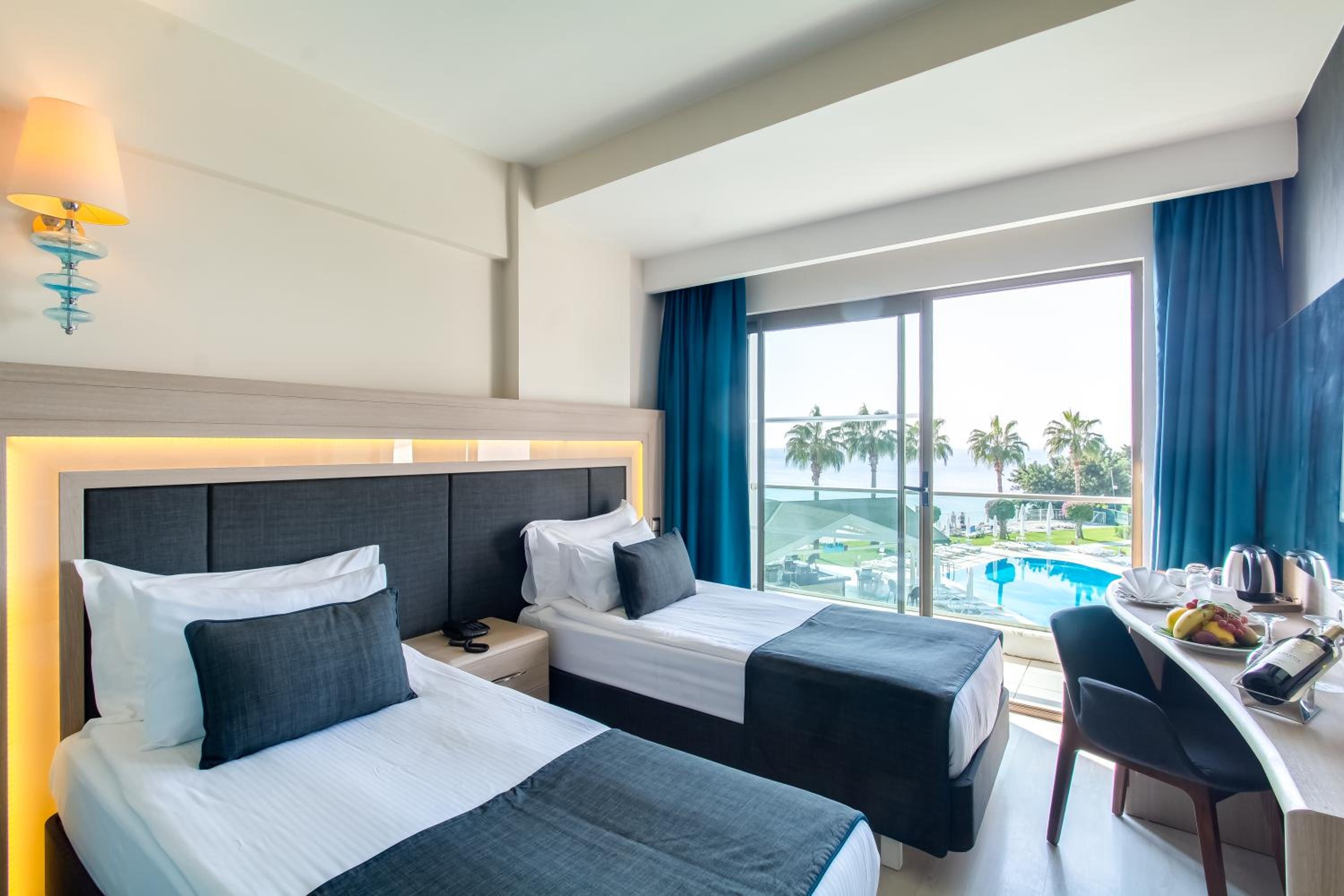 Foto de Falcon Hotel