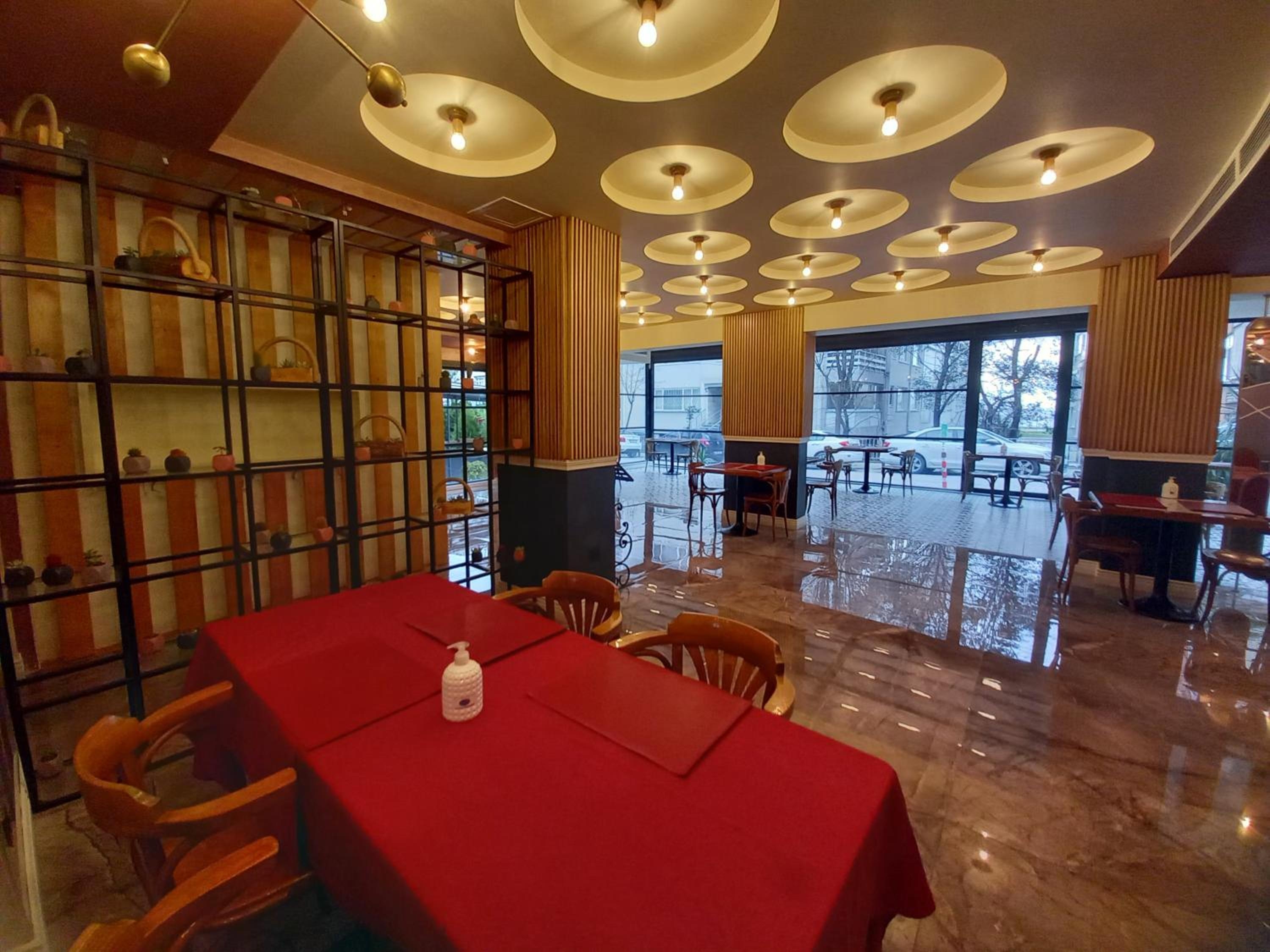 Foto de Bakirkoy Tashan Business & Airport Hotel
