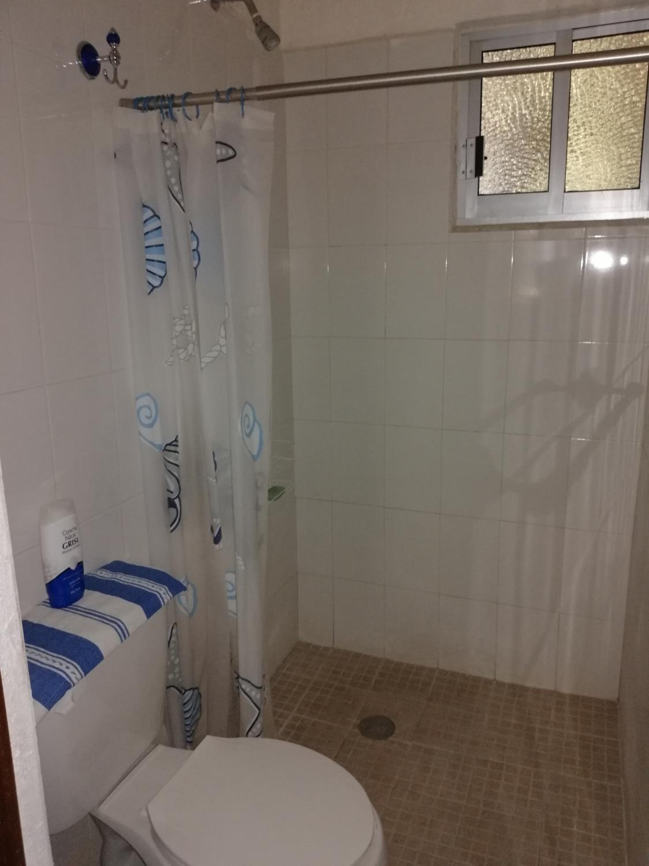 Foto de Departamento la crucecita, con aire acondicionado, excelente ubicación, en segunda planta
