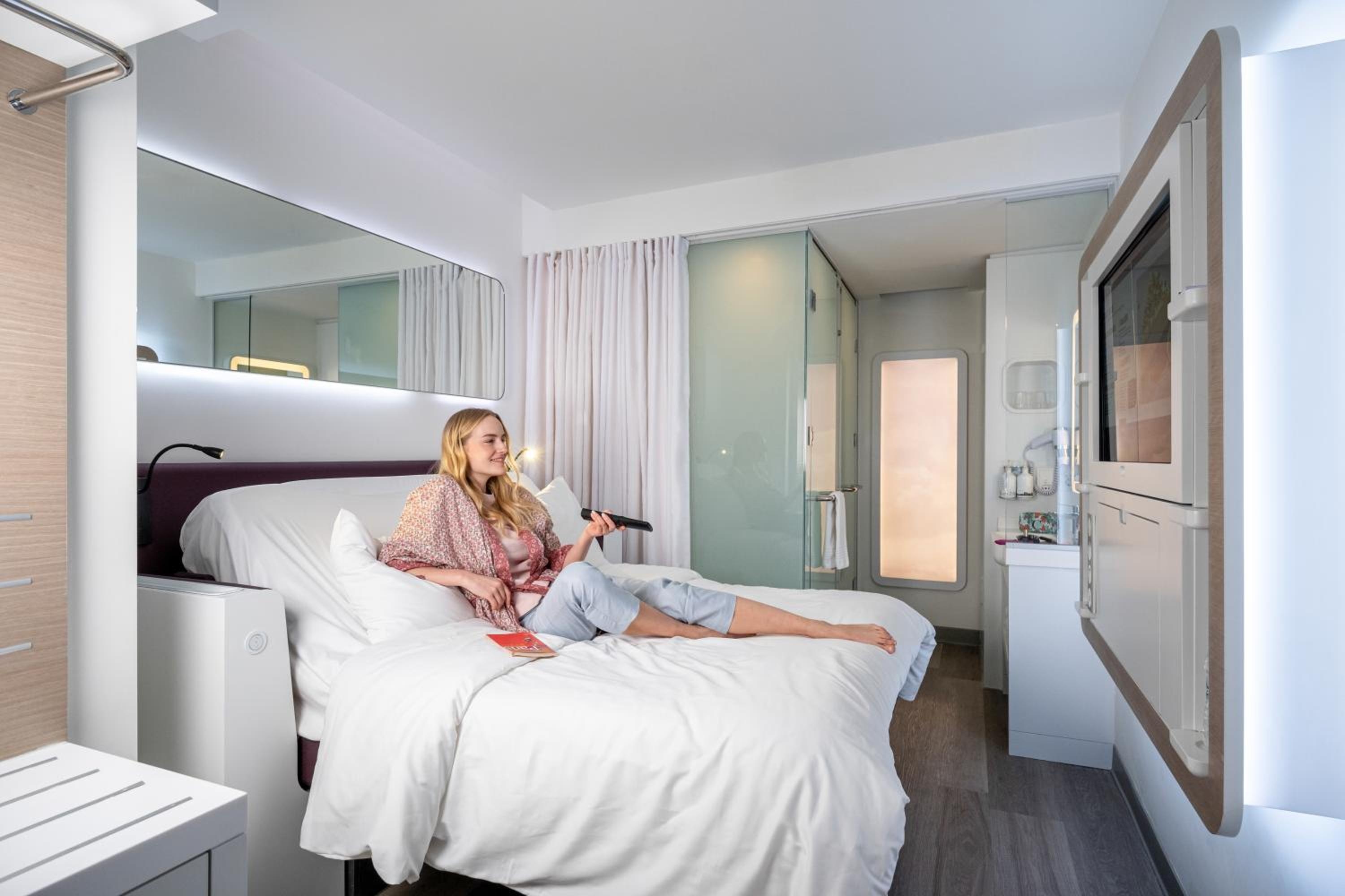 Foto de YOTELAIR Istanbul Airport, Duty free - International Transit area