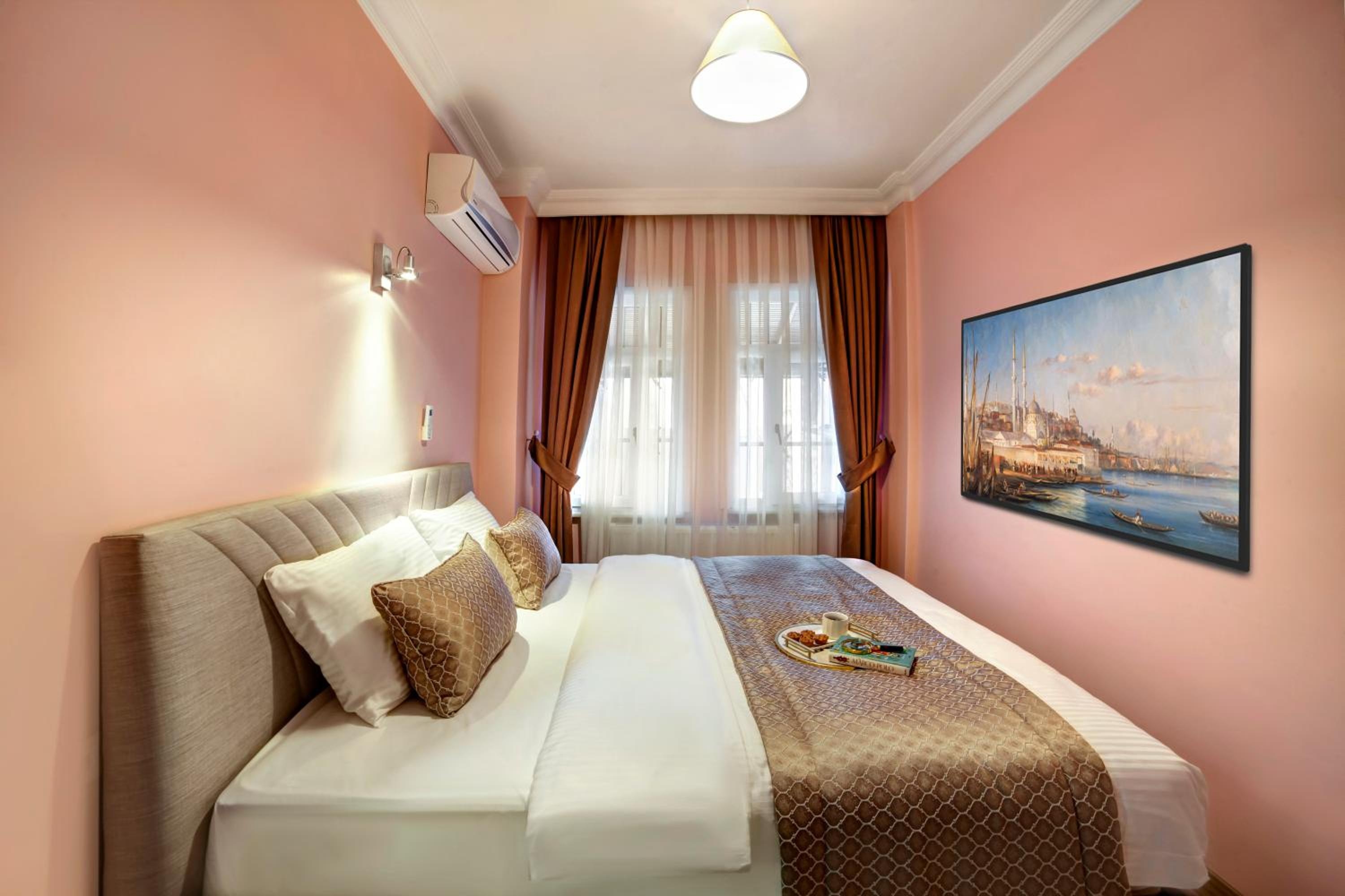Foto de SEVEN ROSES APART HOTEL