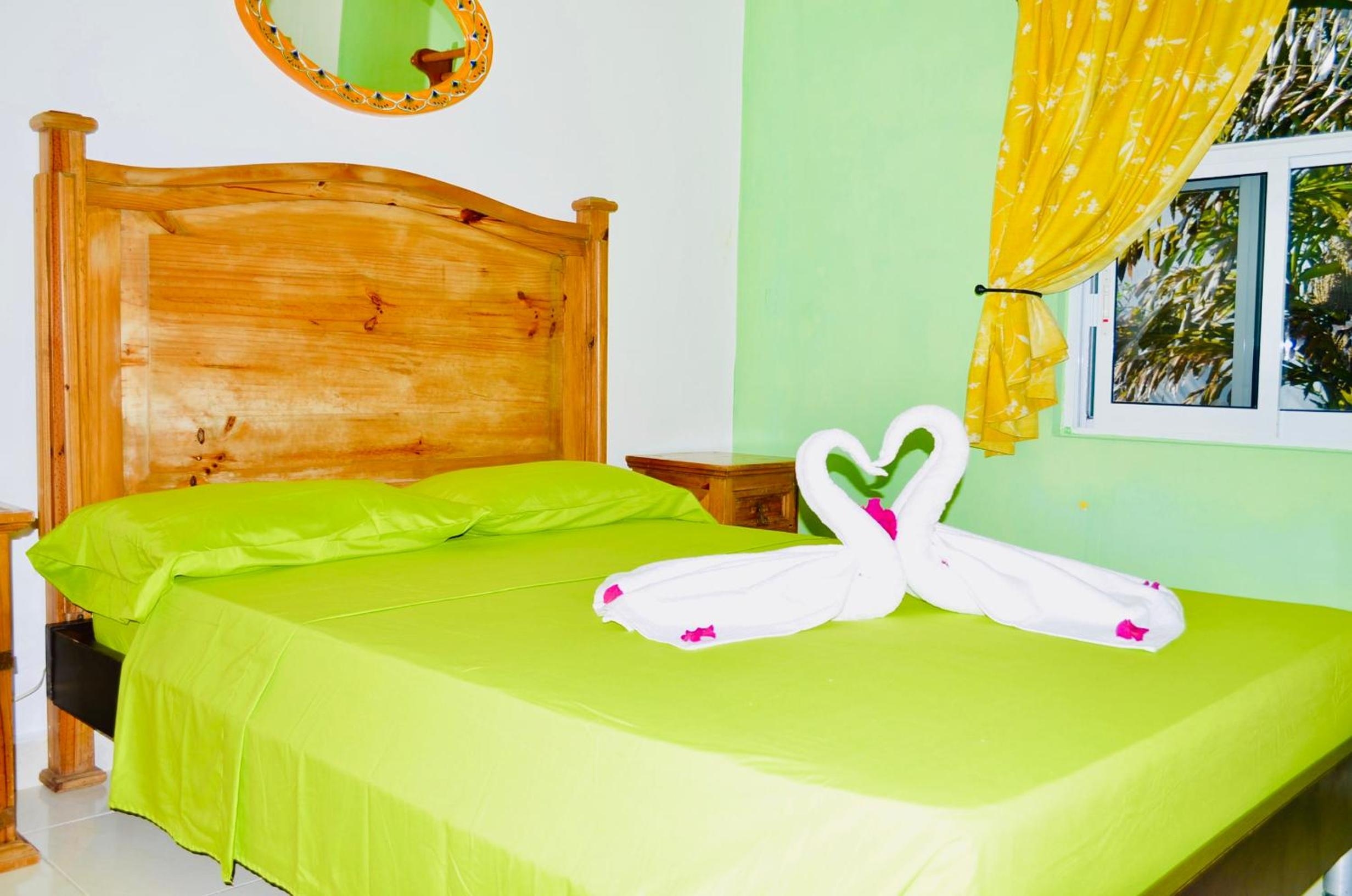 Foto de Gorgeous 22 People Villa With Pool Playacar Phase 2