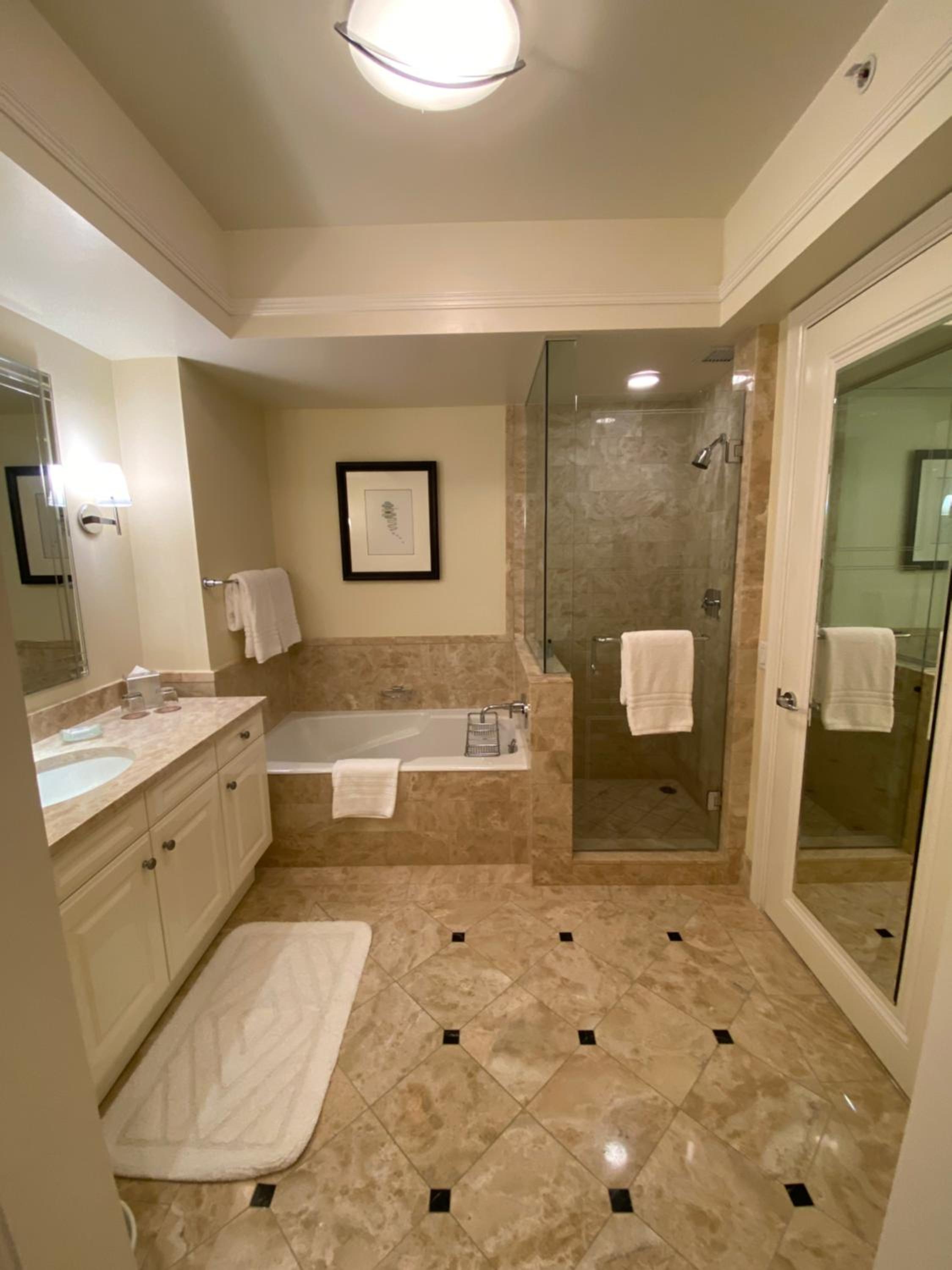 Foto de Private condo hotel at Four Seasons Brickell