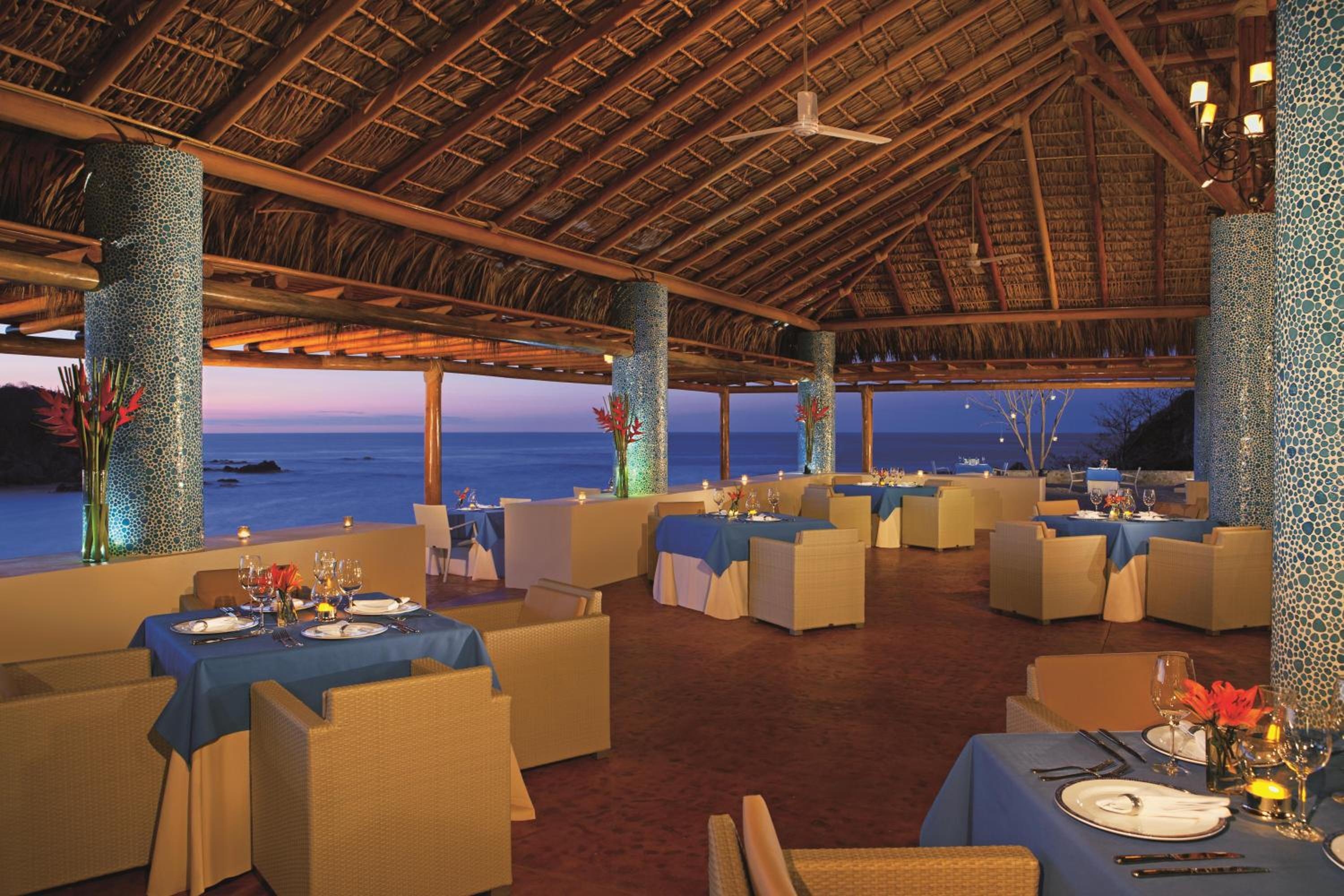 Foto de Secrets Huatulco Resort & Spa