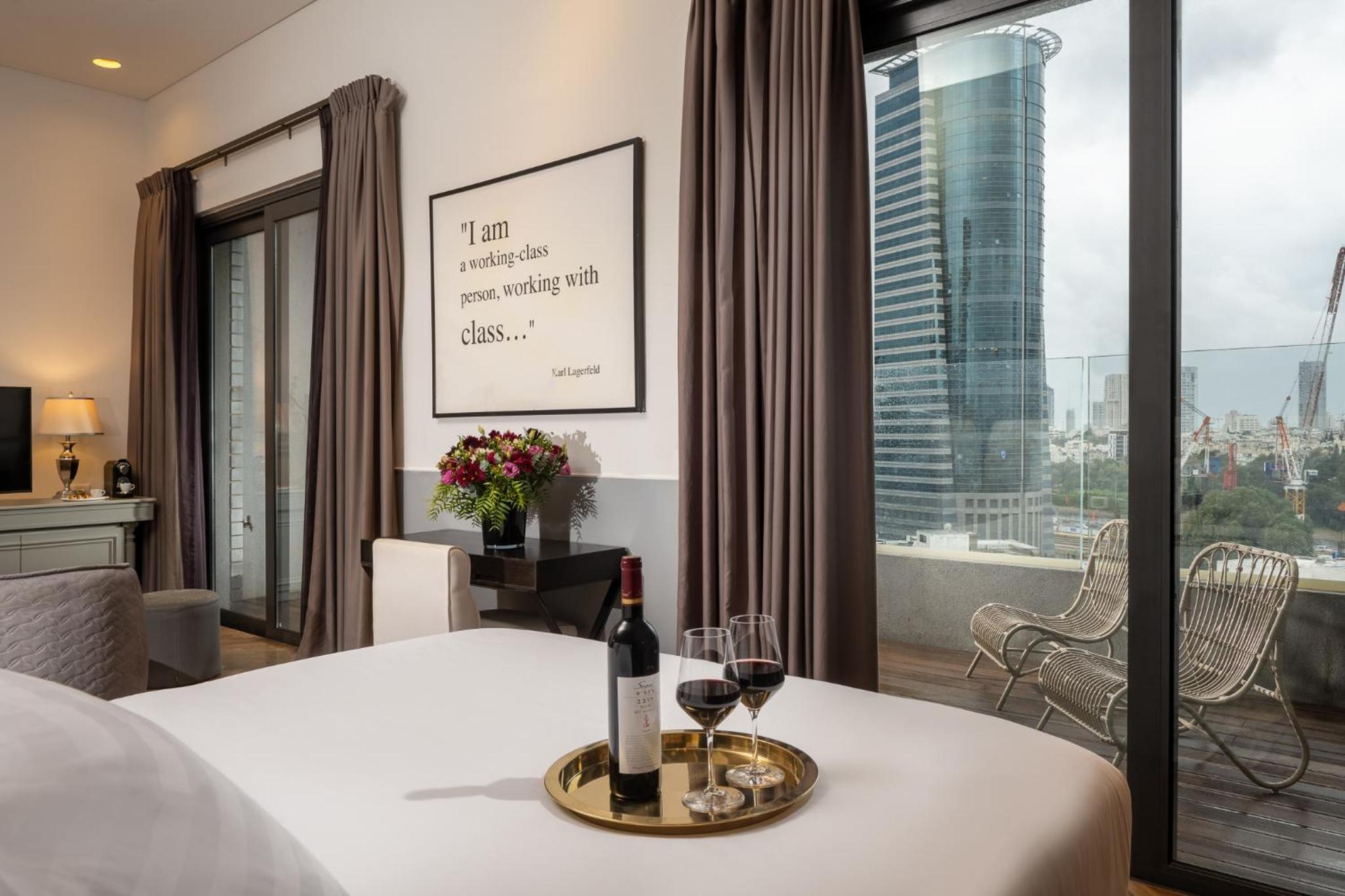 Foto de Hotel Indigo Tel Aviv - Diamond District by IHG