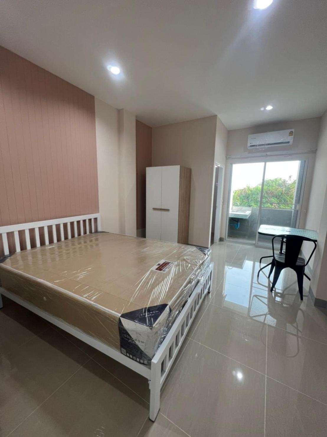 Foto de Firstbuild Apartment (เฟิร์สบิวท์อพาร์ทเม้น)