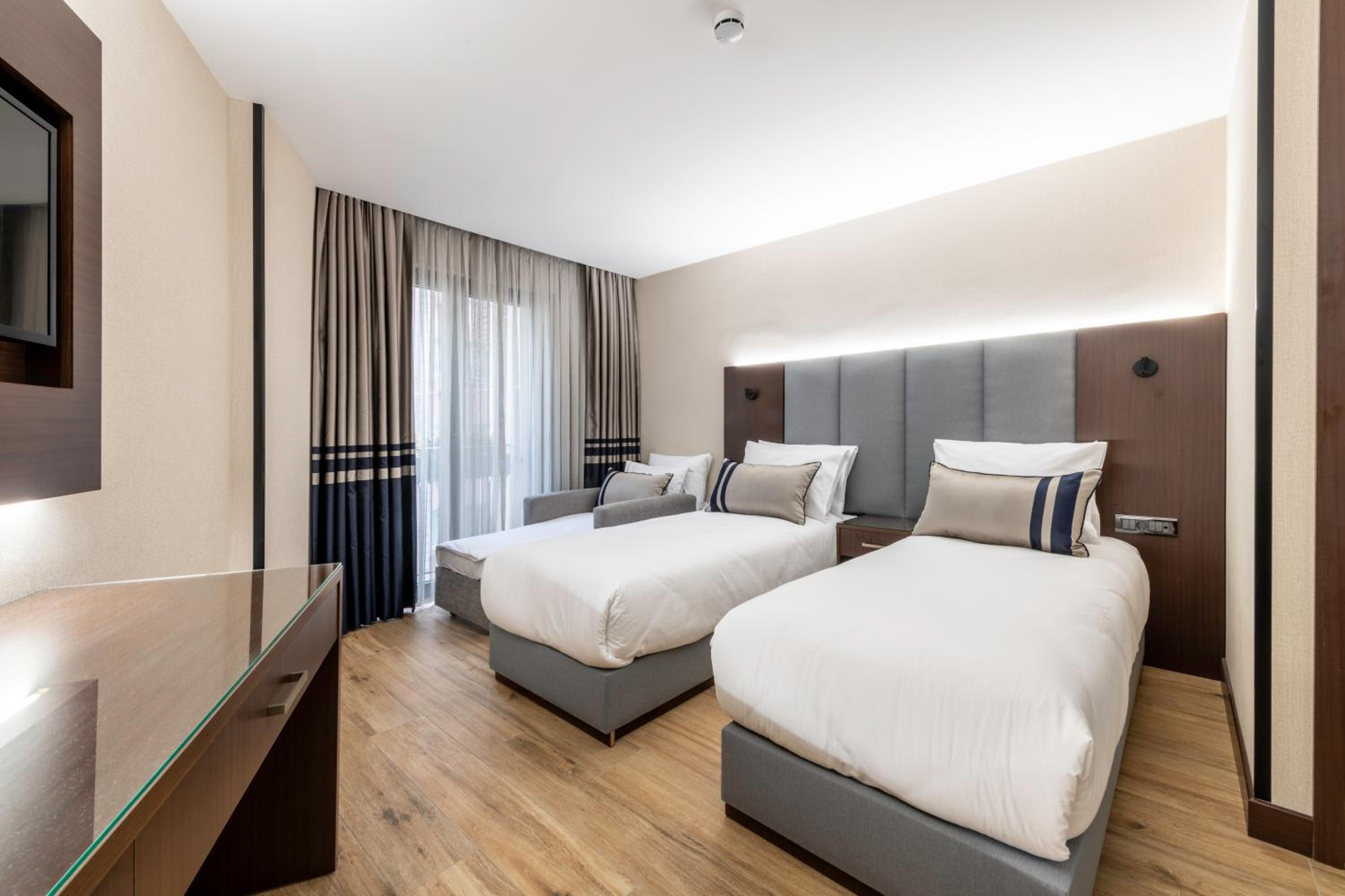 Foto de Aprilis Deluxe Hotel