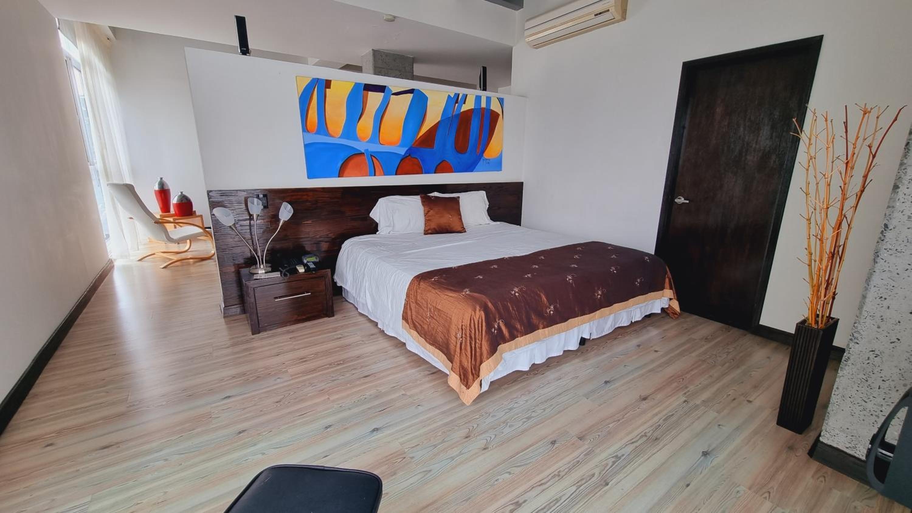 Habitat Suites Hotel By GHO Hoteles