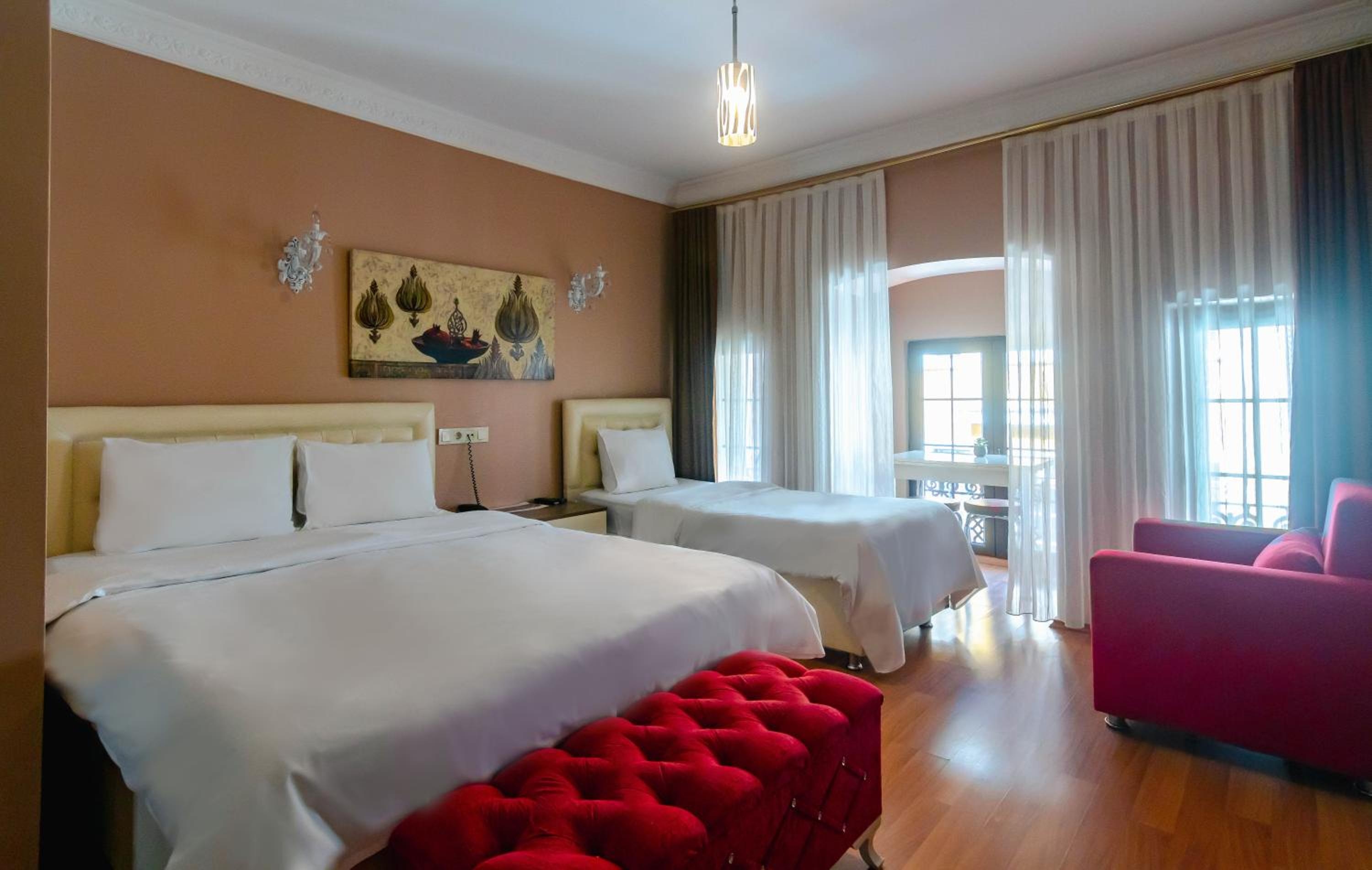Foto de Zendy Suite Hotel