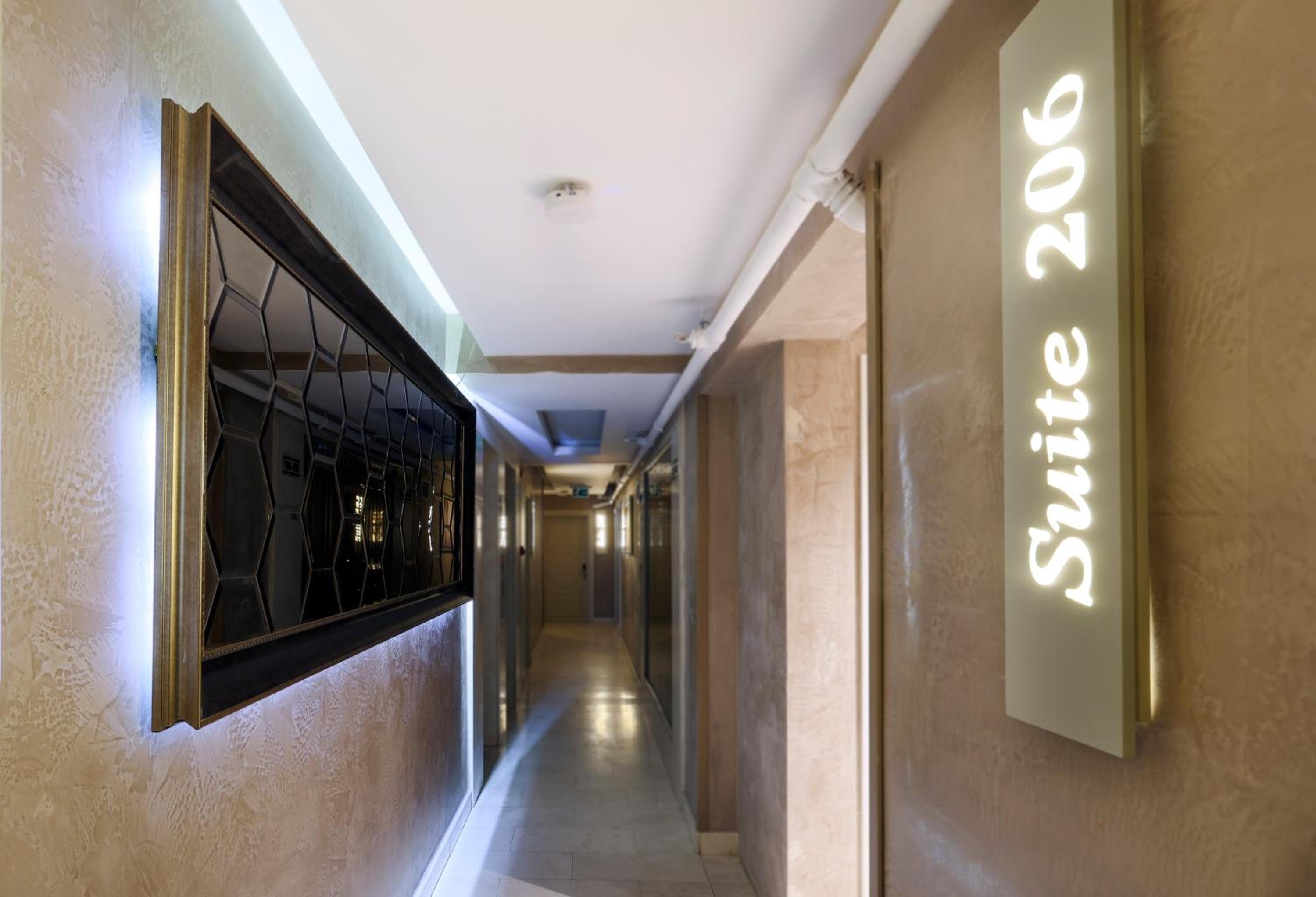 Foto de Taksim Galataport FRZ Burak Hotel