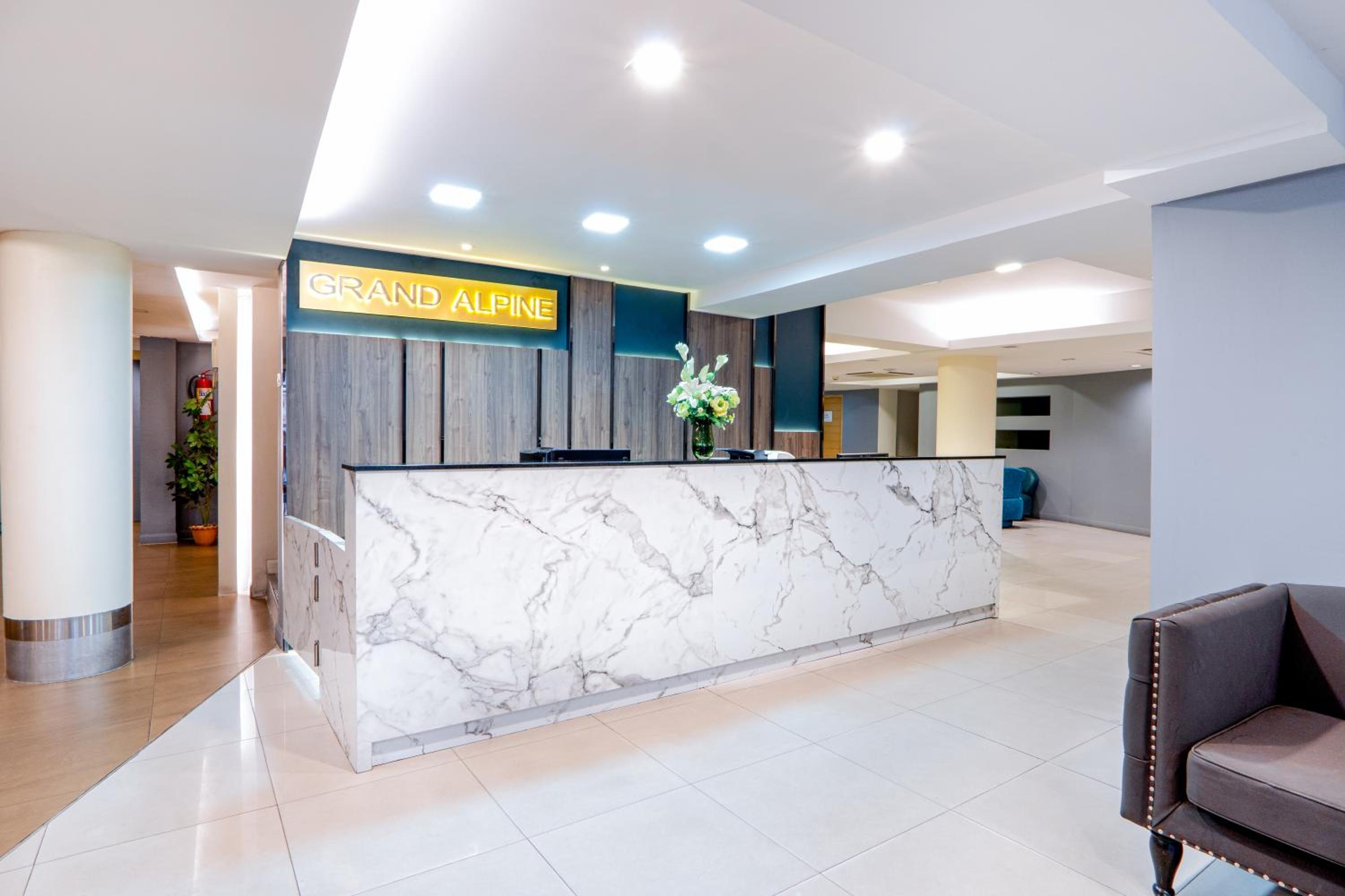 Foto de Grand Alpine Hotel