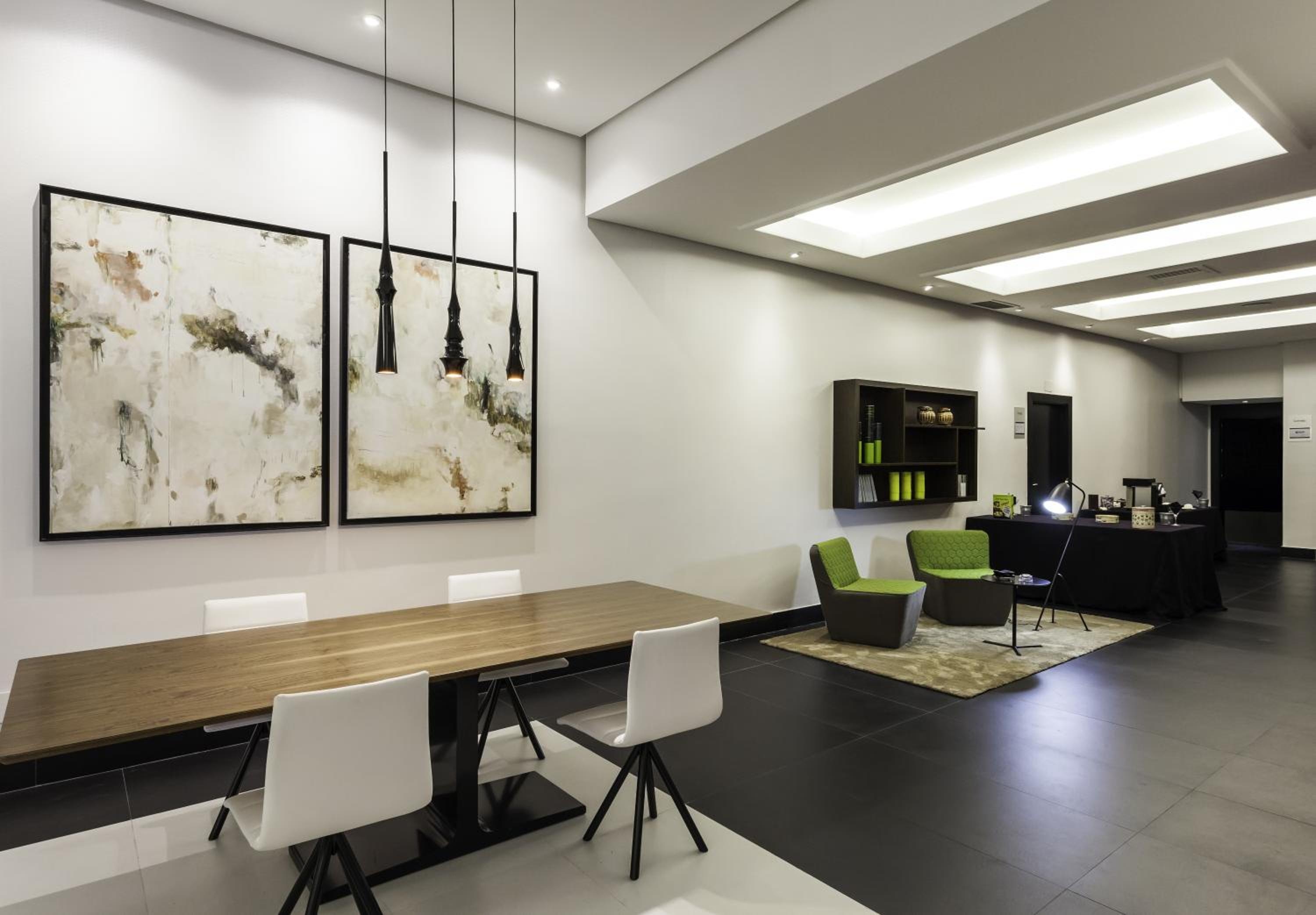 Foto de Ilunion Suites Madrid