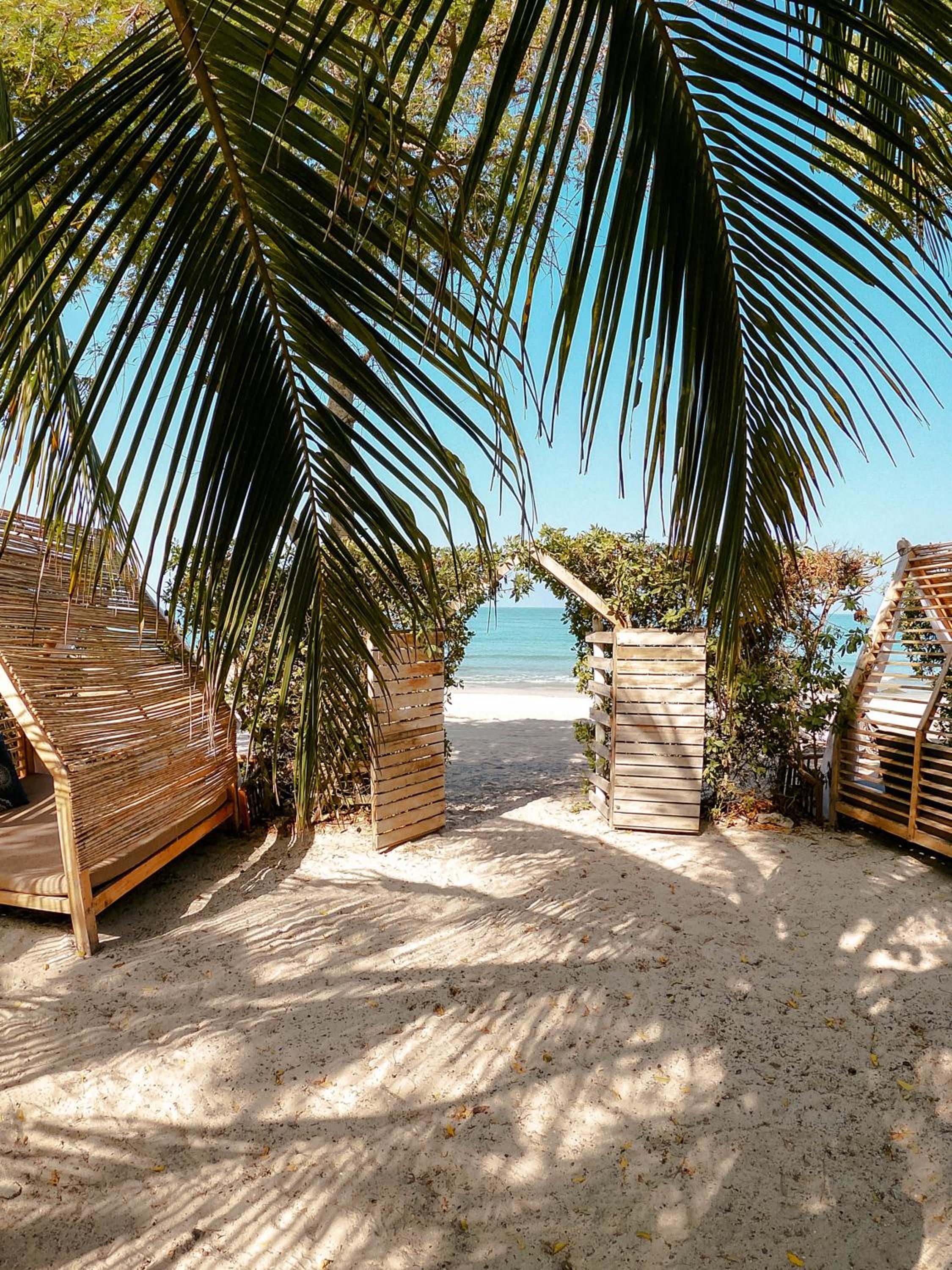 Foto de Blue Apple Beach