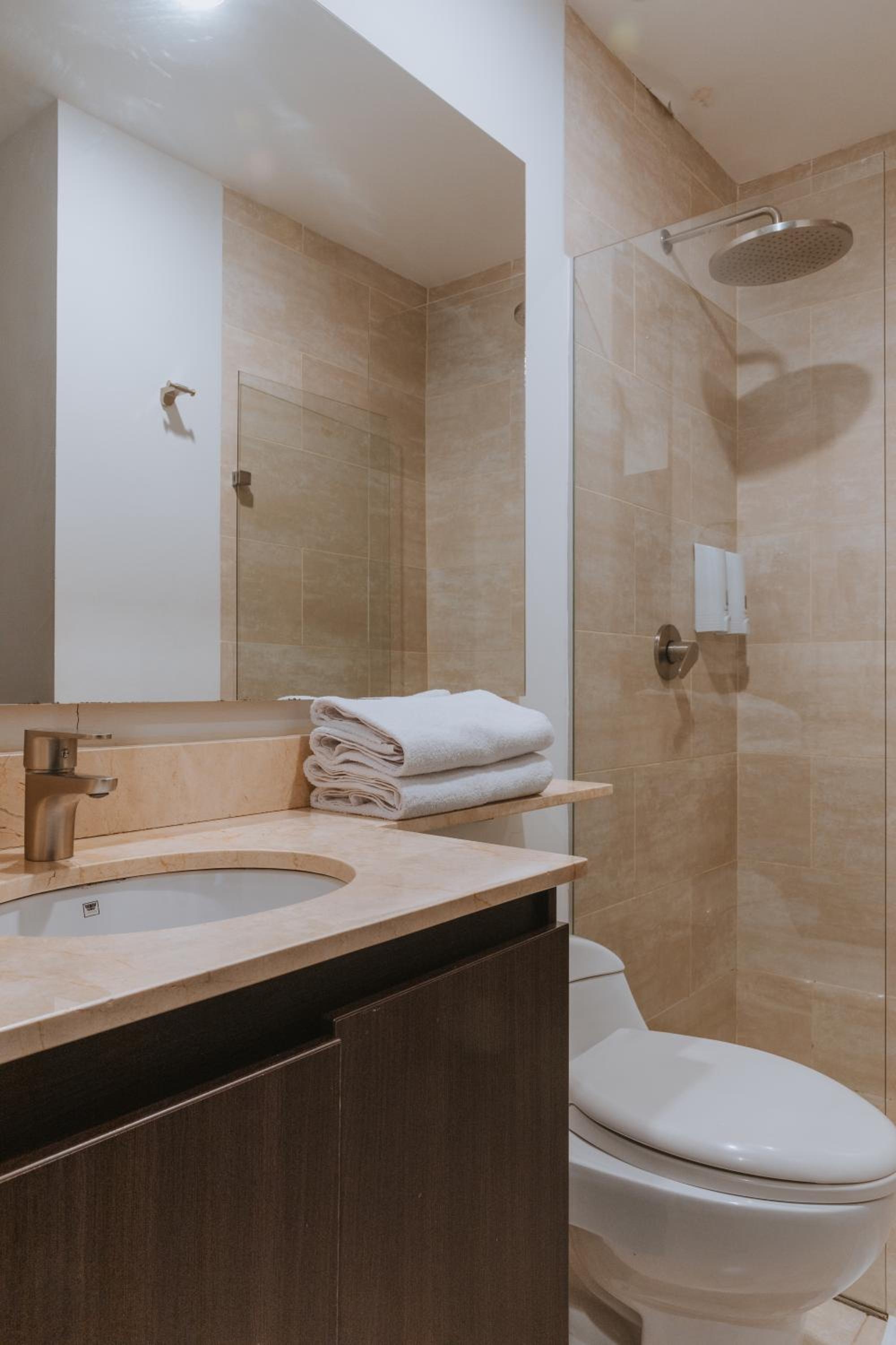Foto de Travelers Rio Verde Living Suites