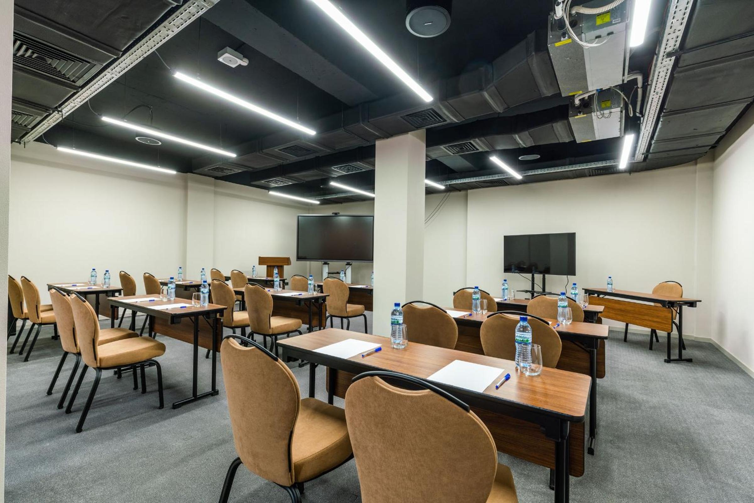 Foto de King Tamar Hotel By Luxuria Hotels