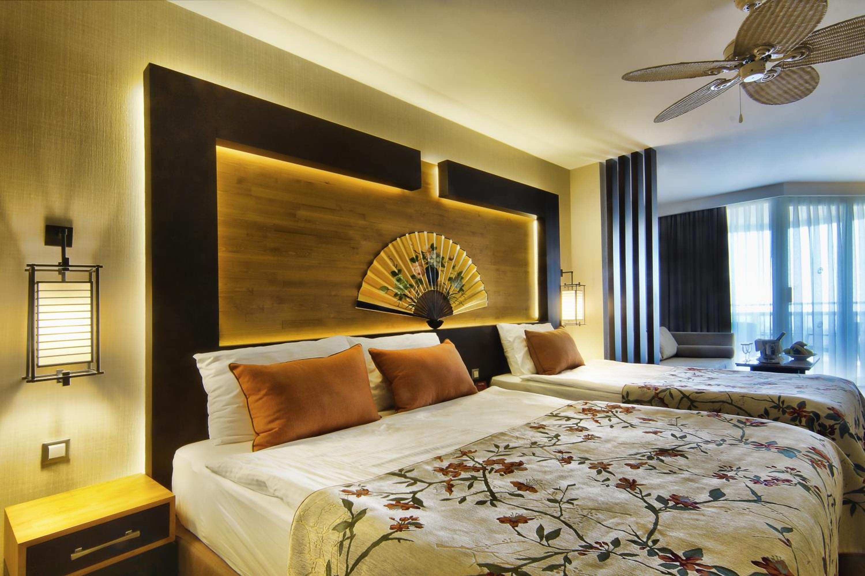 Foto de Limak Lara Deluxe Hotel & Resort Antalya