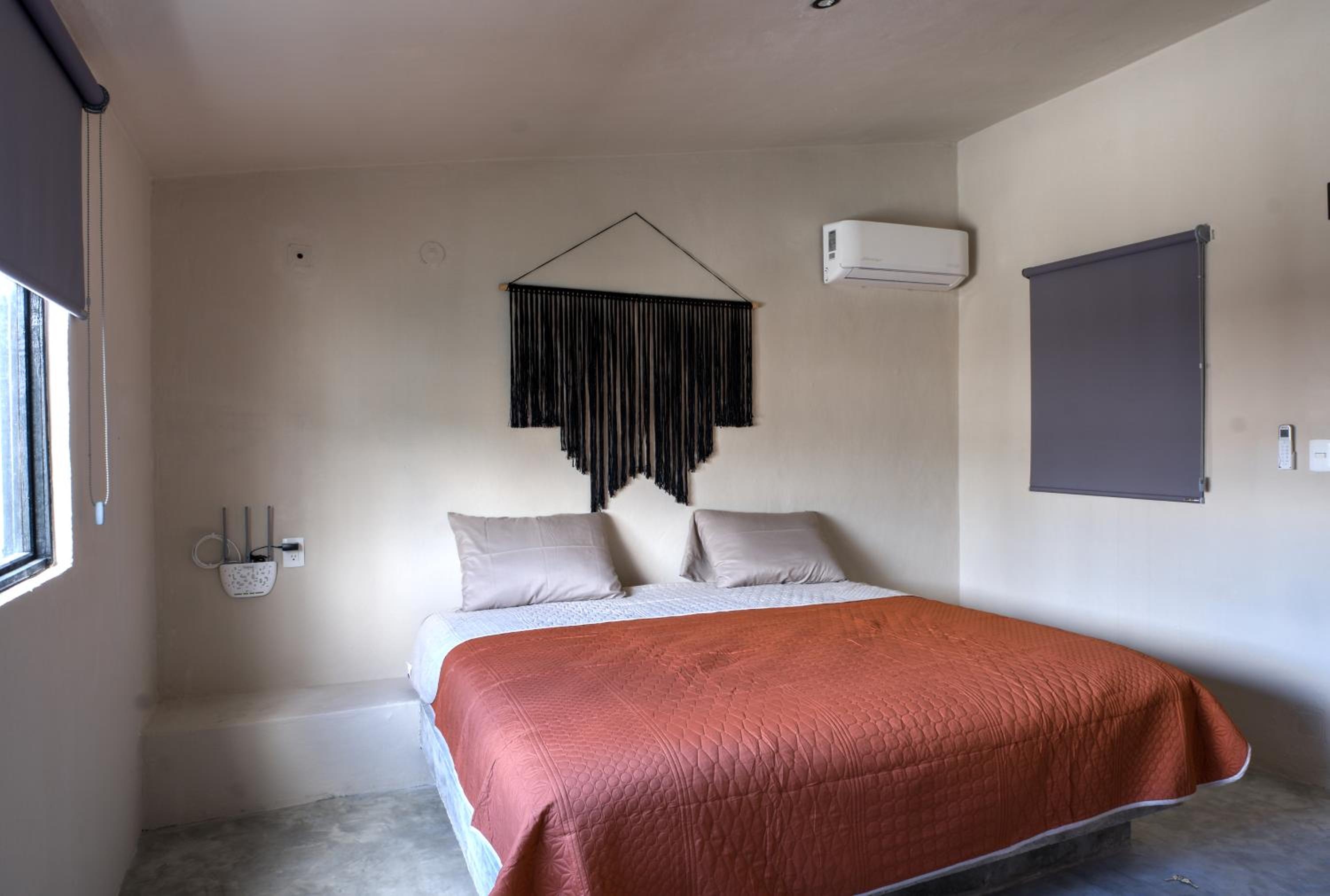 5BR Beautiful home in downtown Cancun, 10min beach, Cancún