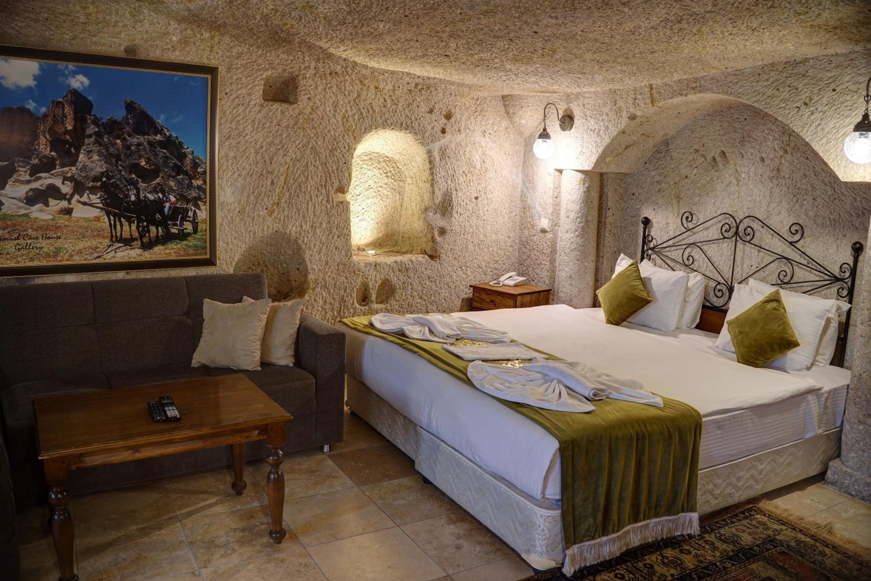 Foto de Elegance Cave Suites & Restaurant