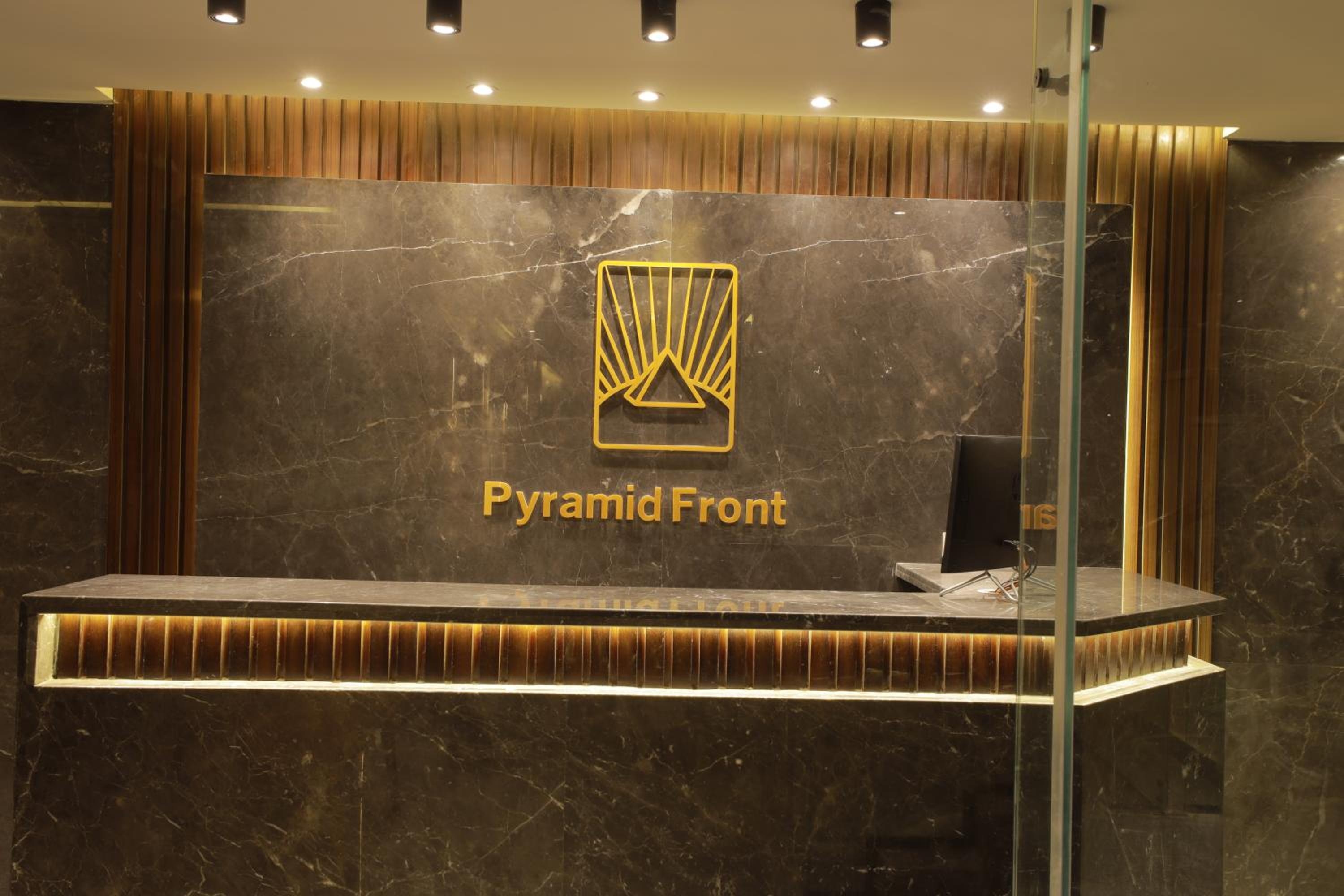 Foto de Pyramid Front Hotel