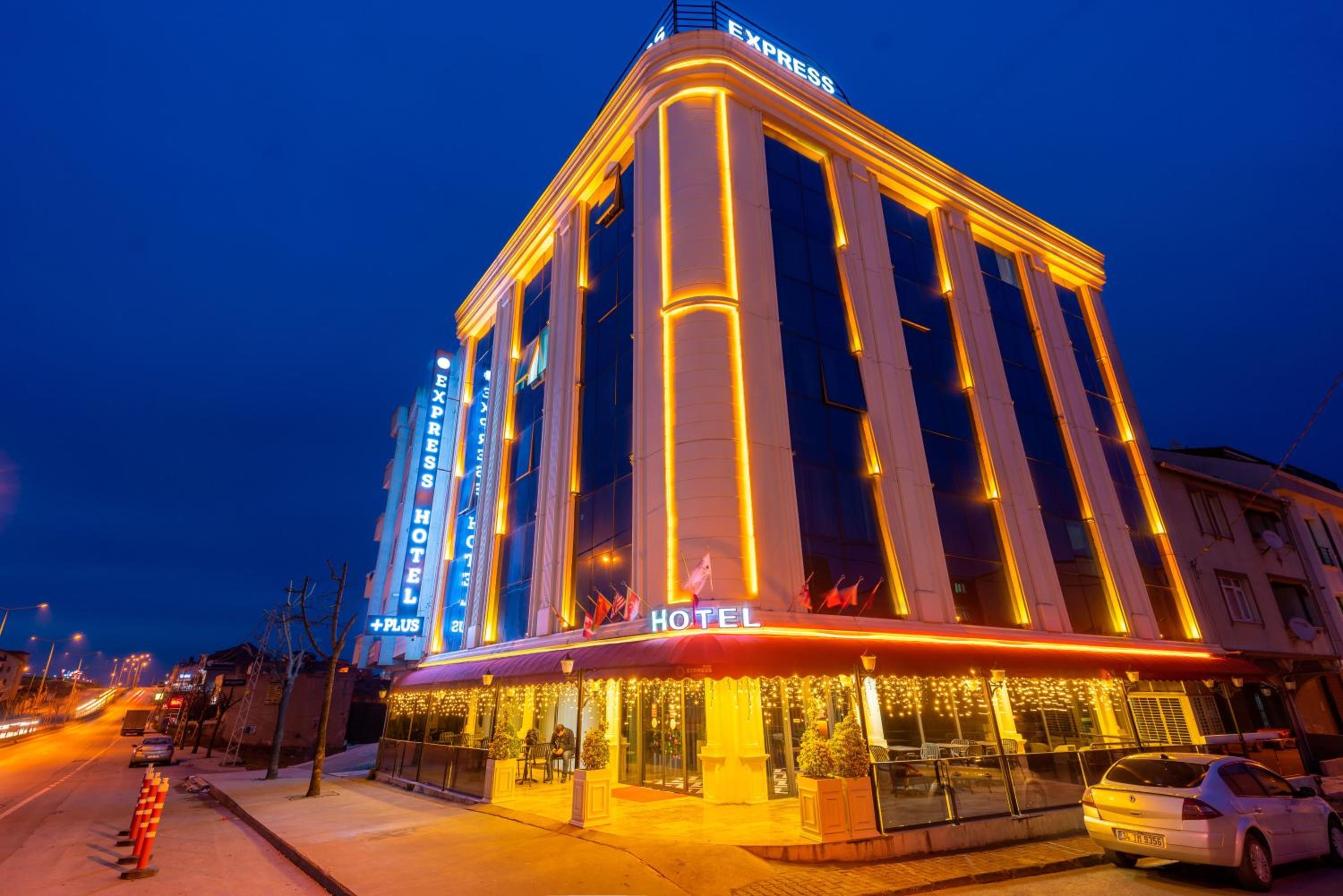 Express Plus Hotel