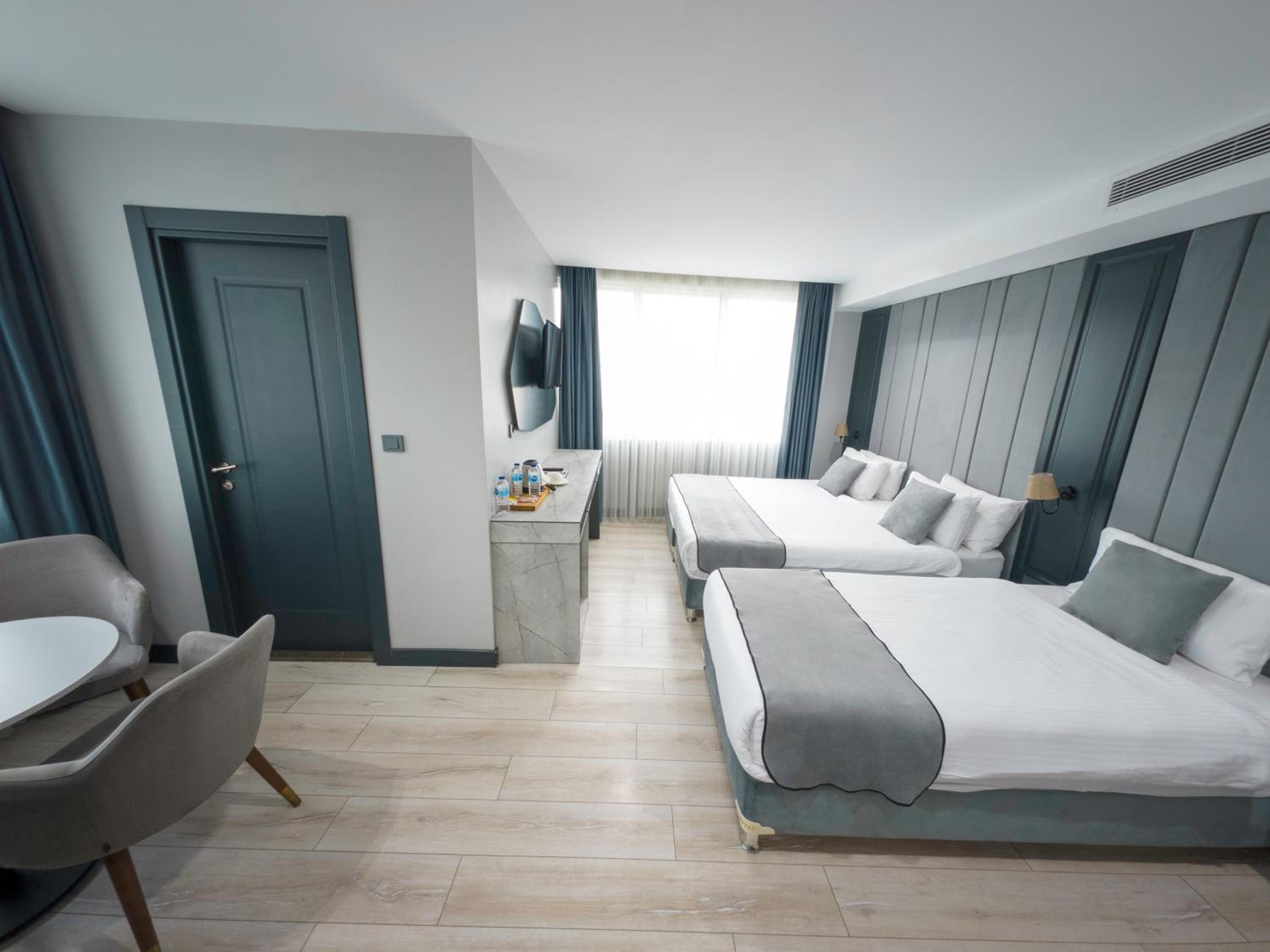 Foto de Express Plus Hotel