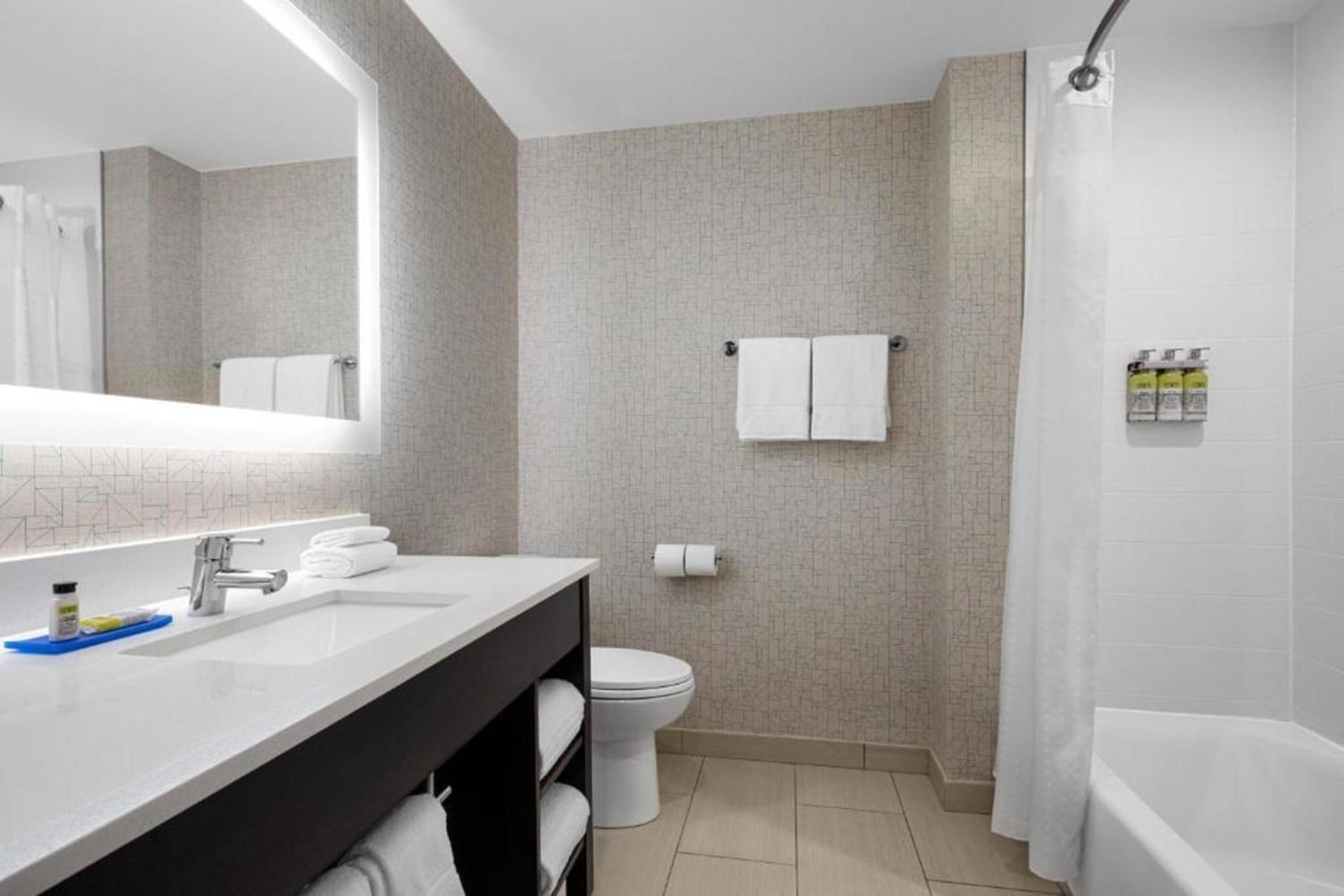 Foto de Holiday Inn Express & Suites Woodside LaGuardia Airport