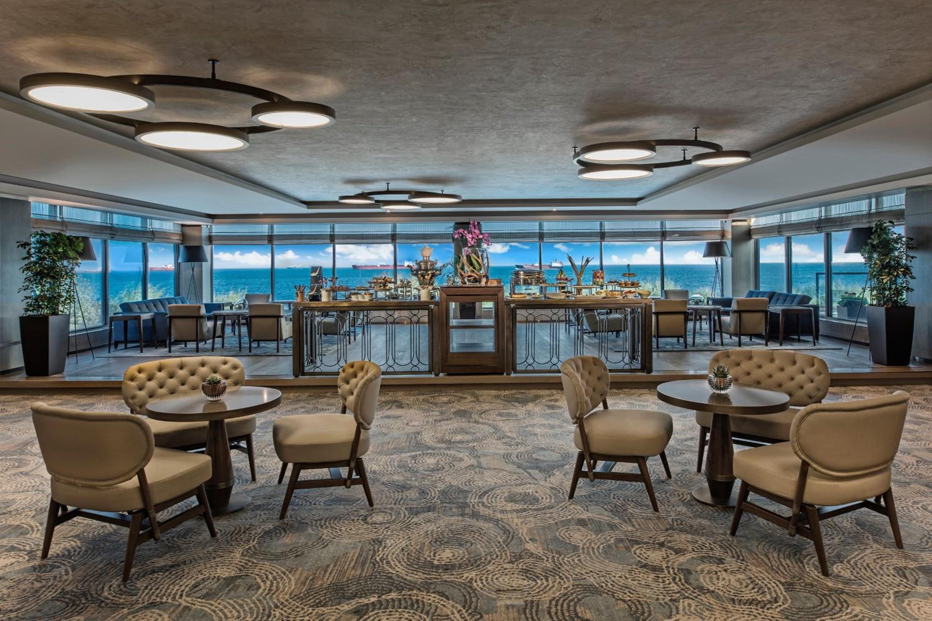 Foto de Renaissance Polat Istanbul Hotel