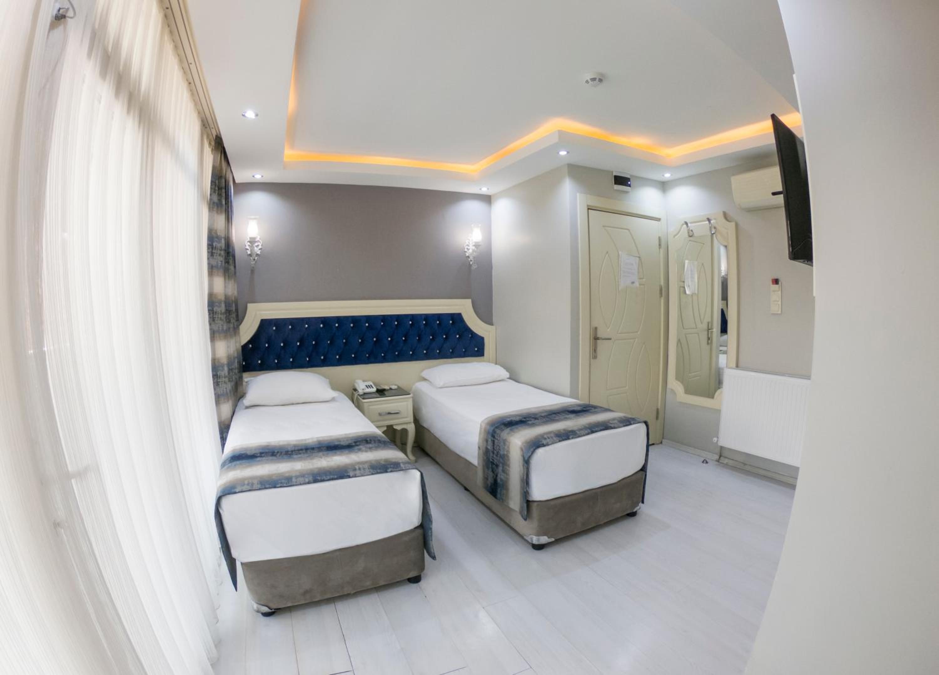 Foto de Crowned Plus Hotel