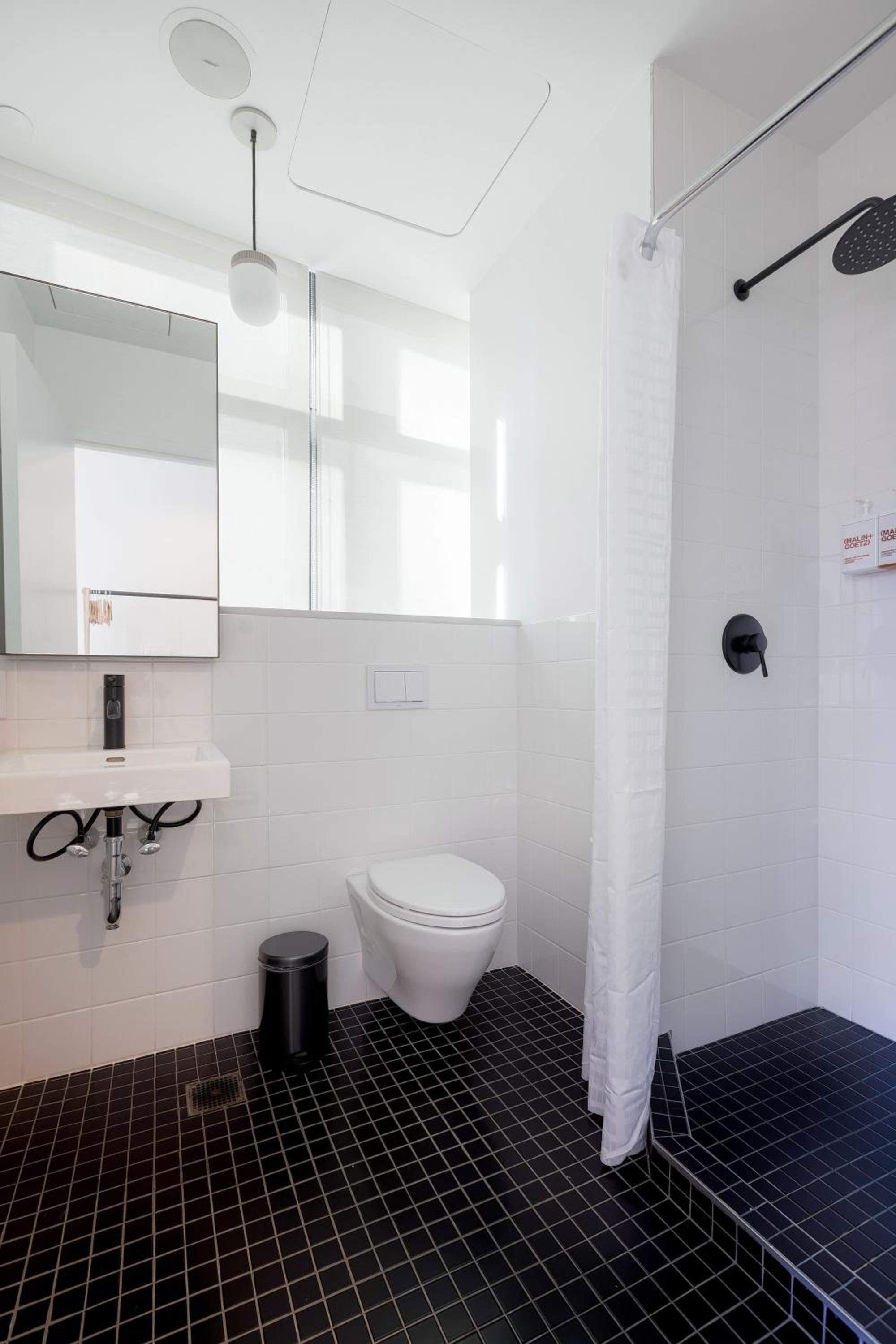 Foto de Placemakr Wall Street
