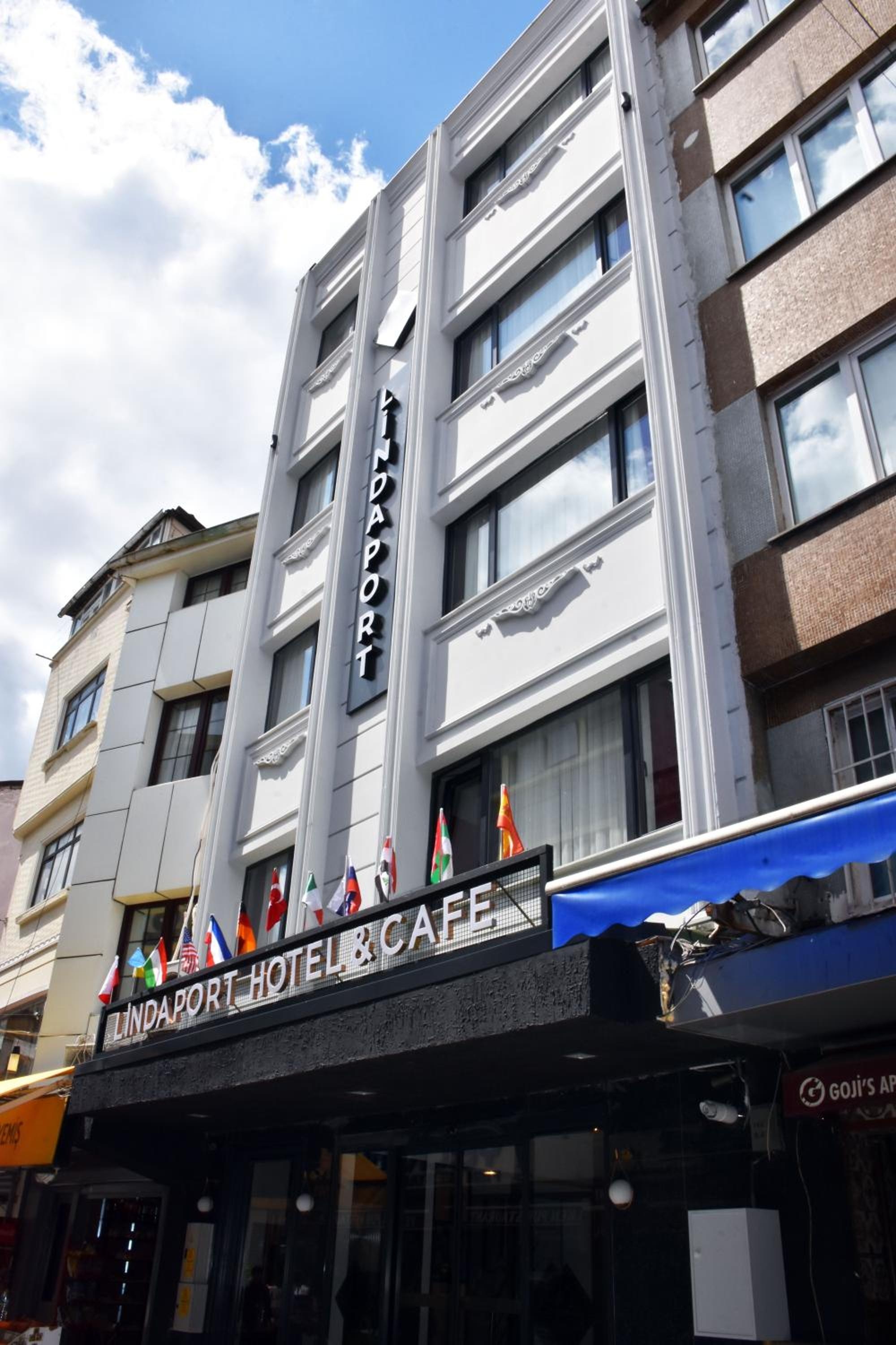 Linda Port Hotel