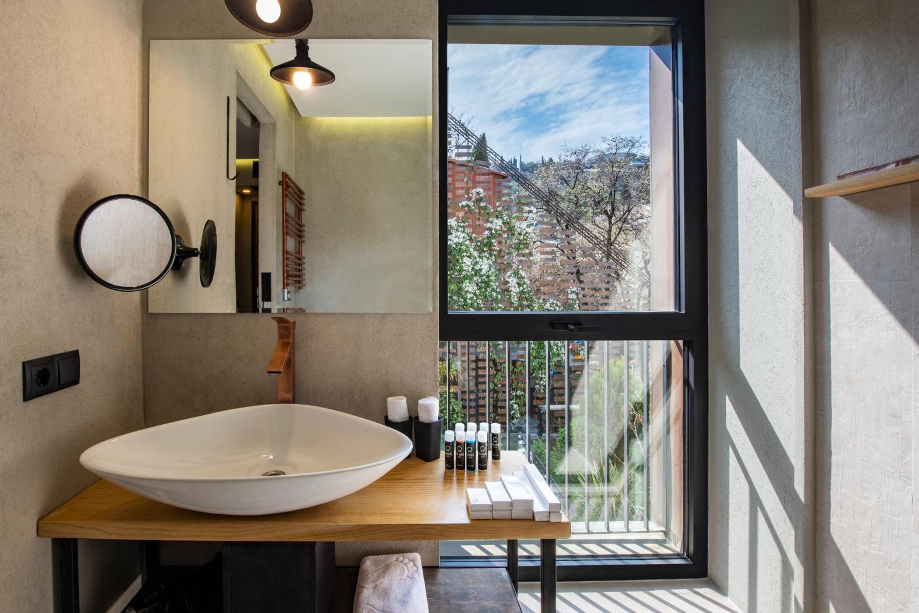 Foto de IOTA Hotel Tbilisi