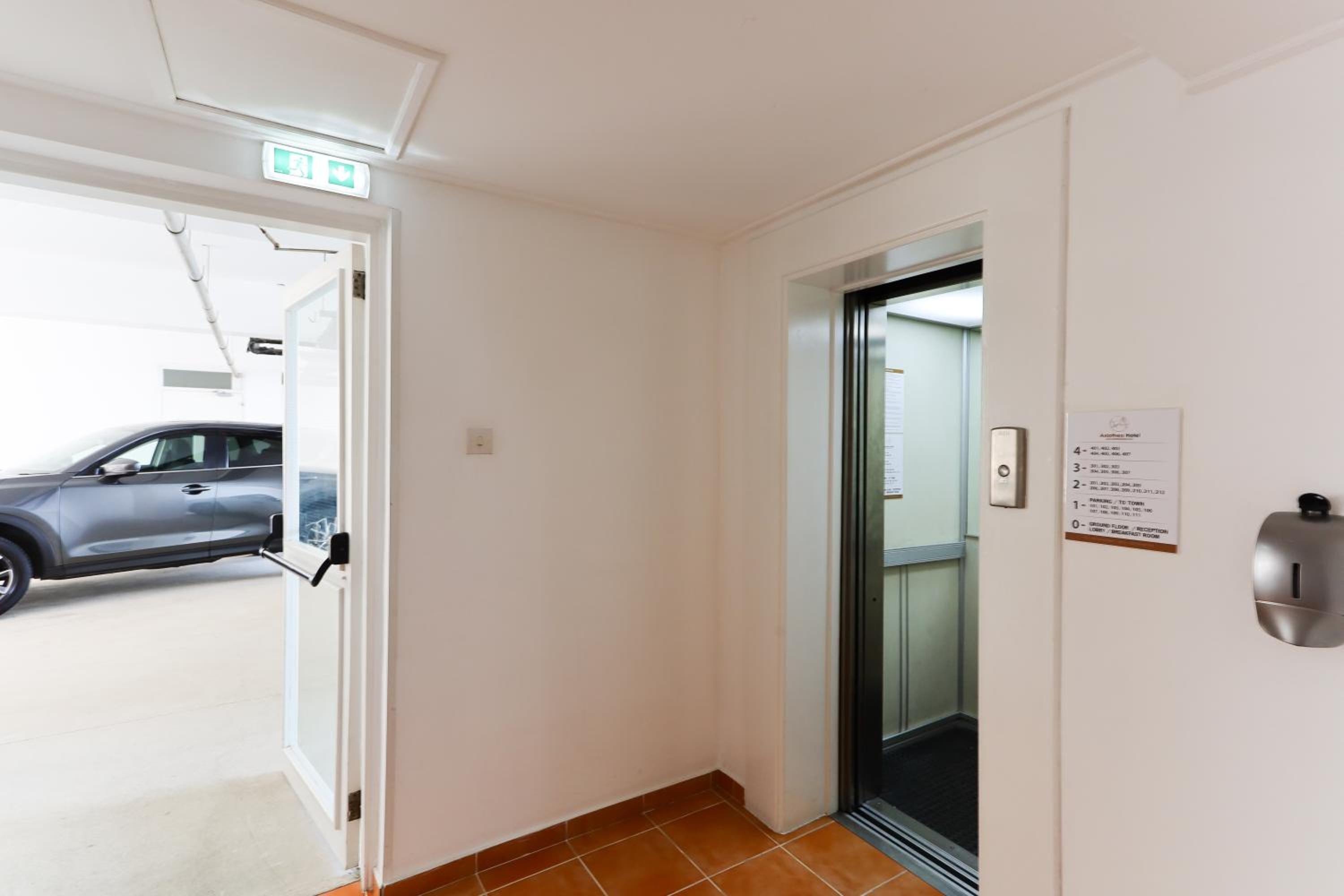 Foto de Axiothea Hotel
