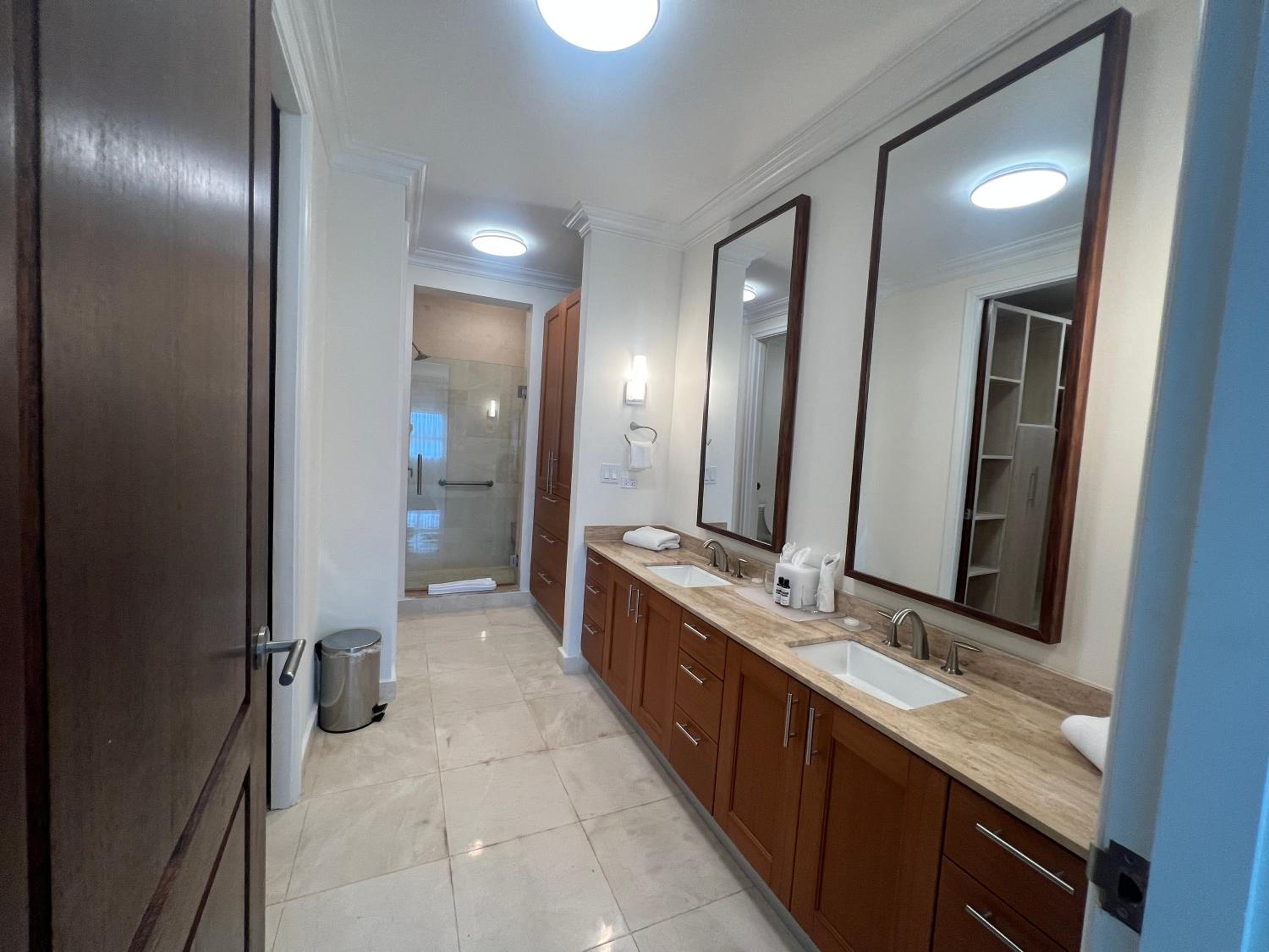 Foto de The Country Club Residences at Grand Reserve