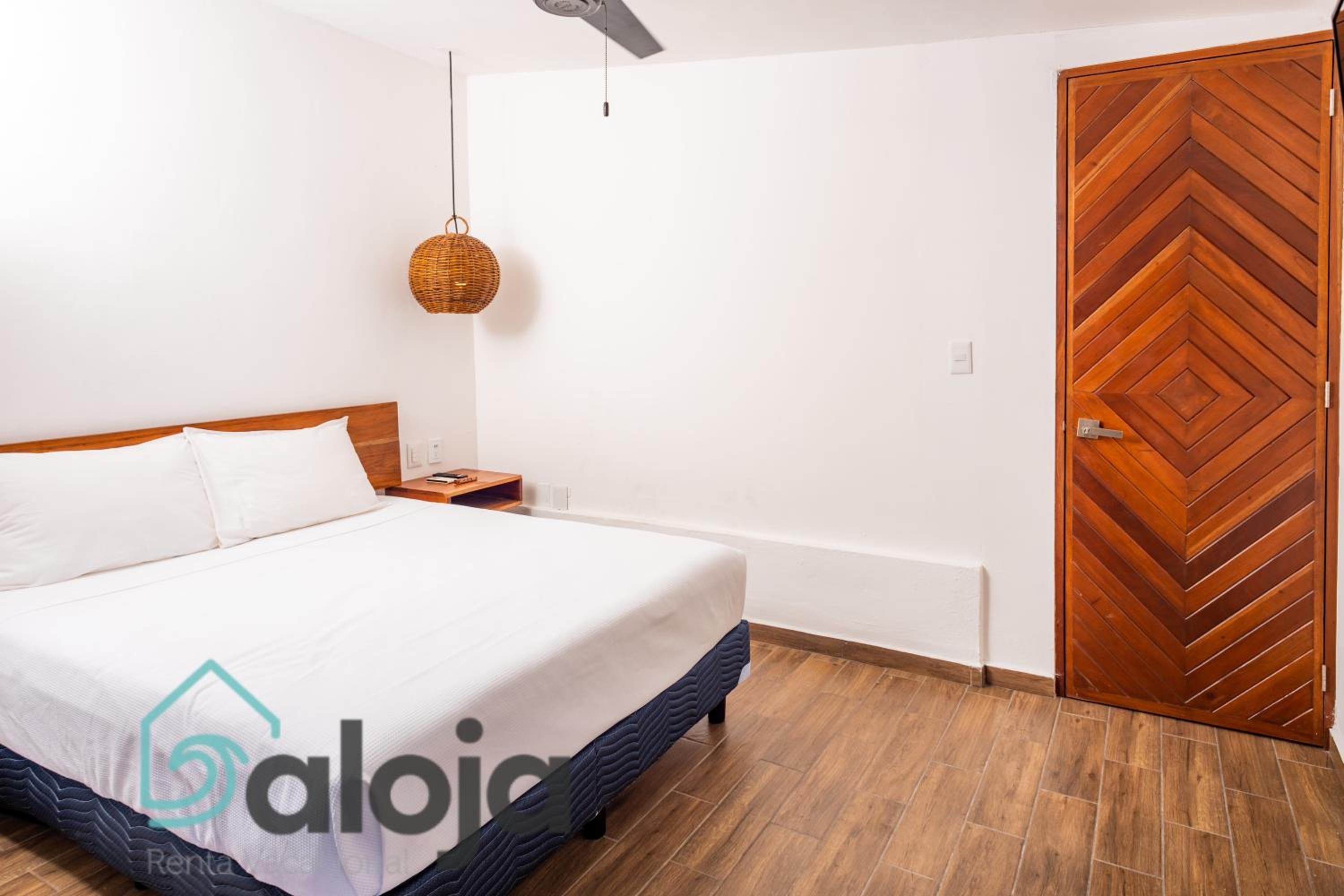 Foto de VIca Guest House Cancun - By Aloja RV