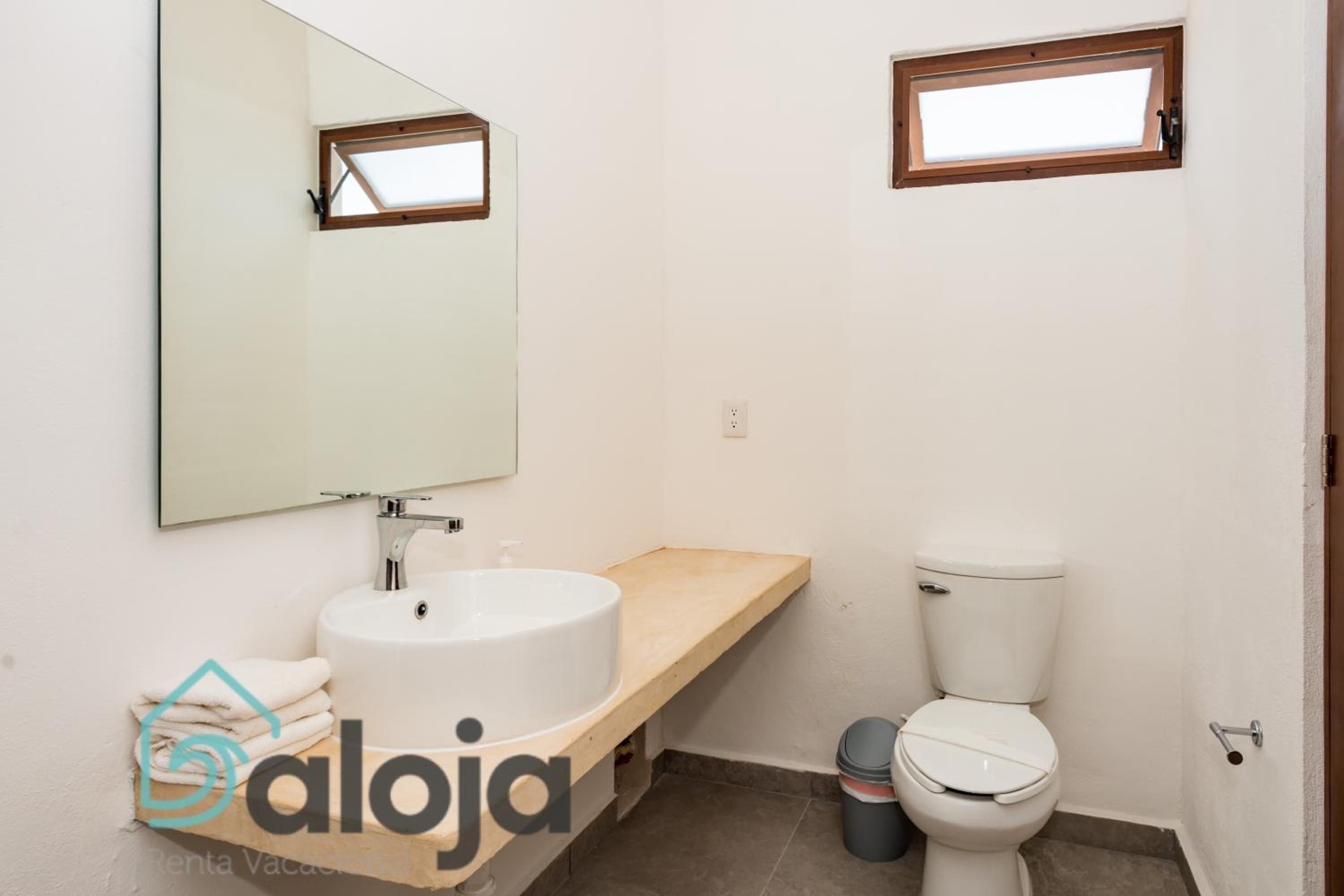 Foto de VIca Guest House Cancun - By Aloja RV