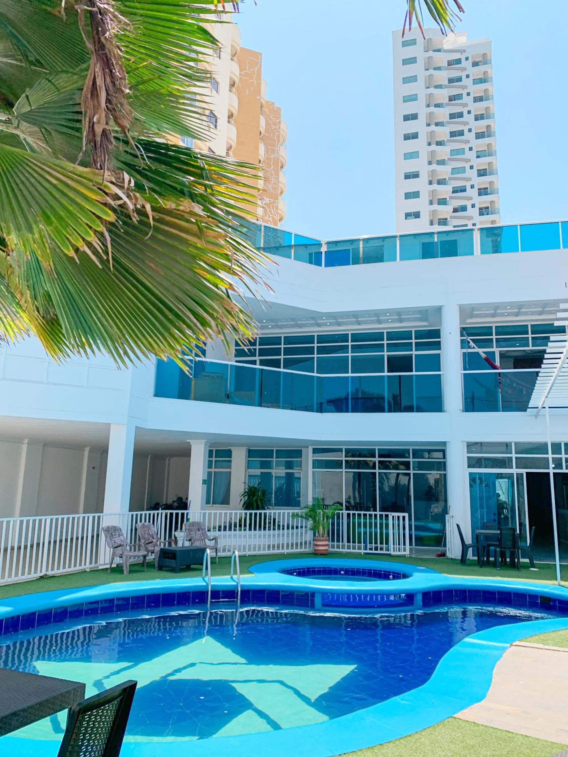Hotel Abi Inn By GEH Suites