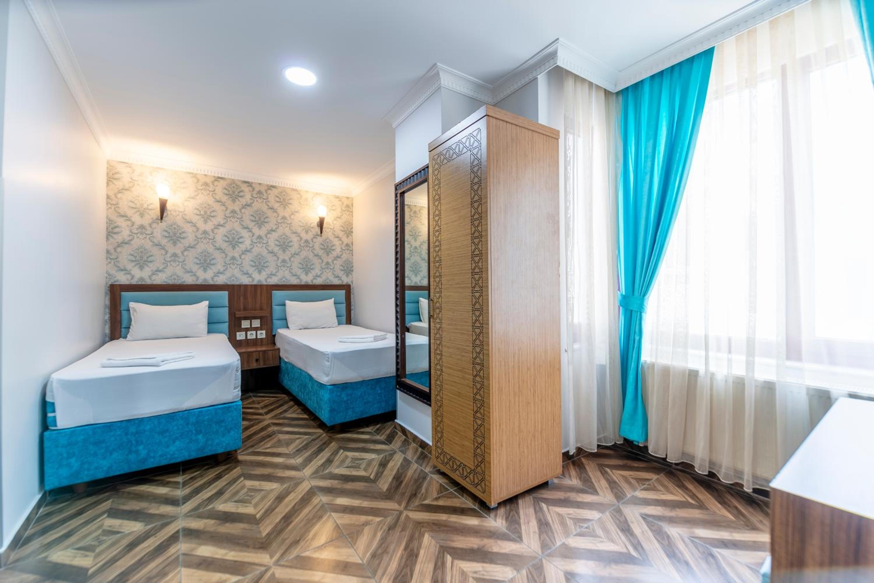 Foto de HOTEL ÜMİT YENİKAPI