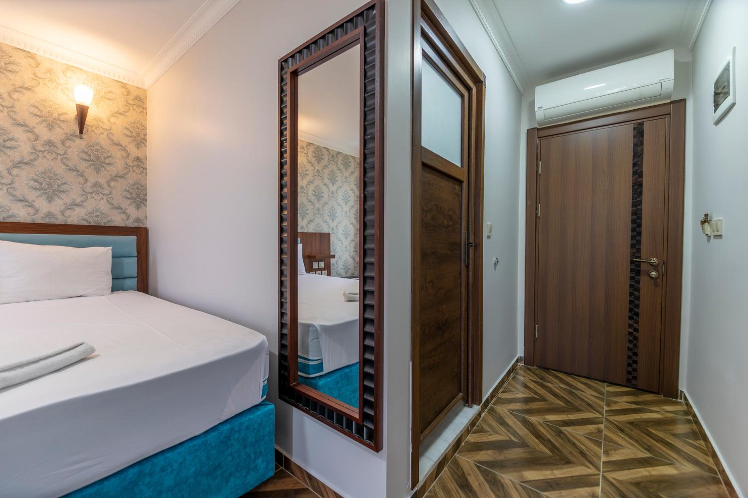 Foto de HOTEL ÜMİT YENİKAPI