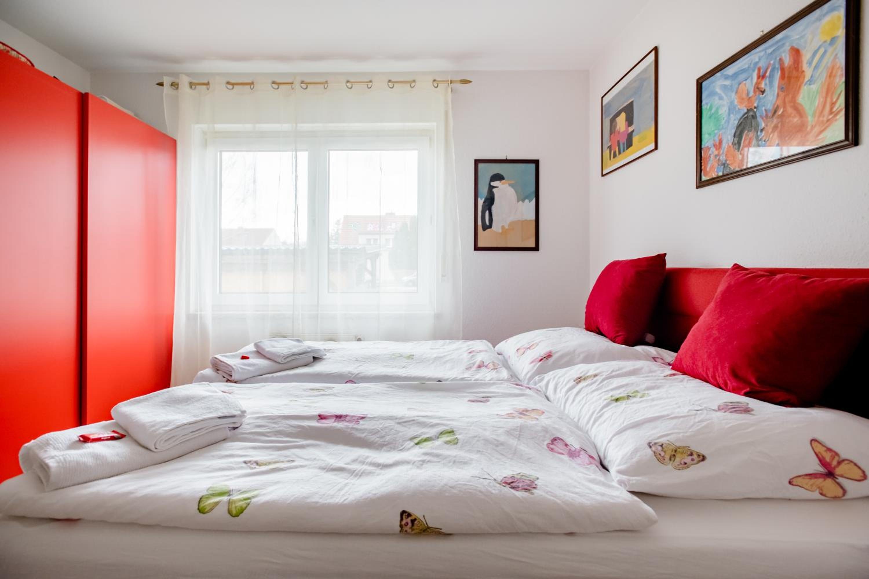 Foto de Ruhige Zimmer im Grünen
