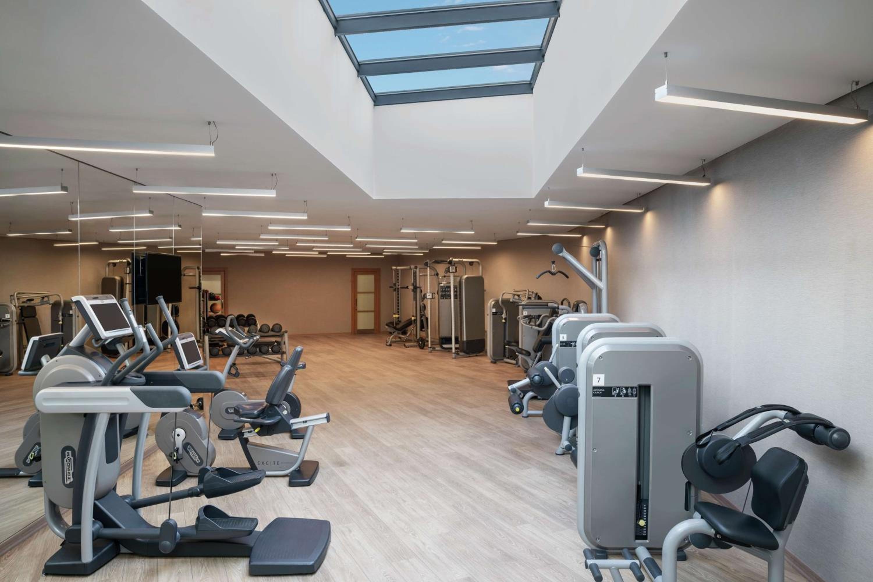 Foto de DoubleTree by Hilton Istanbul Gayrettepe