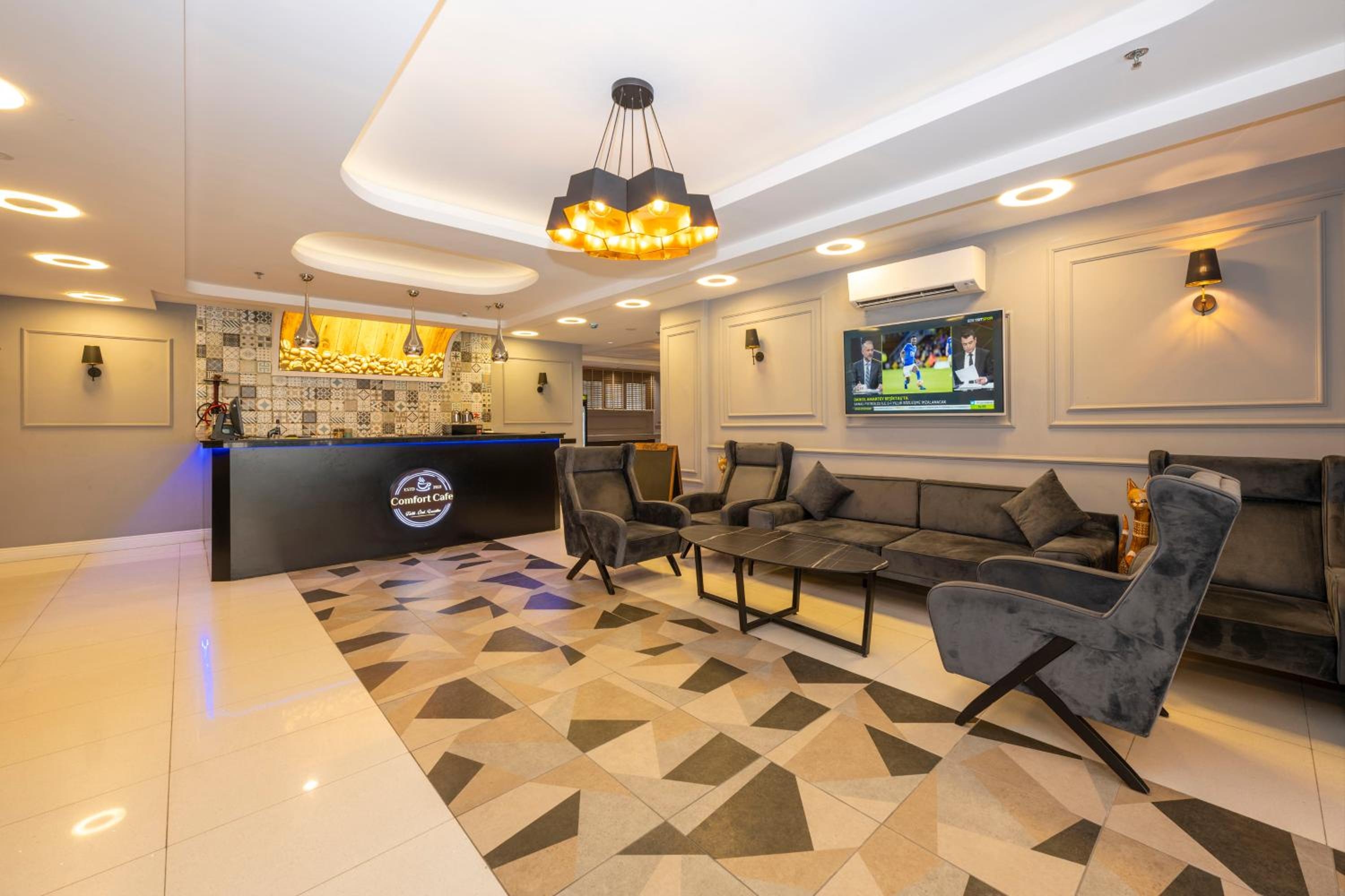 Foto de Comfort Suites Hotel