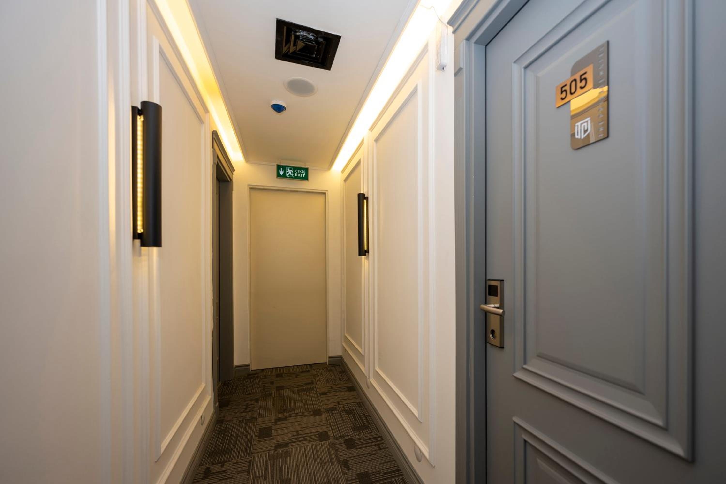 Foto de The Private Airport Hotel