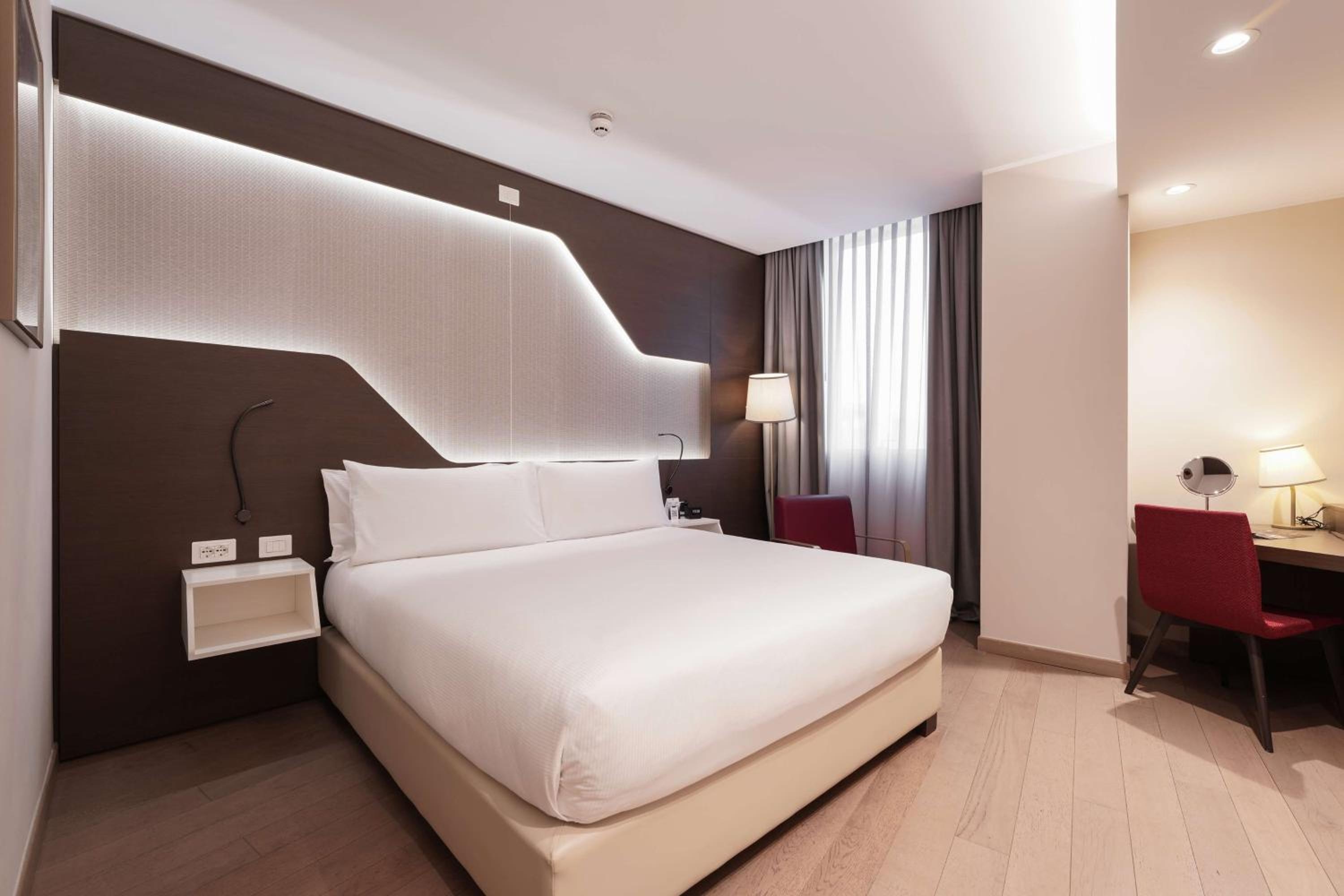 Foto de DoubleTree by Hilton Yerevan City Centre